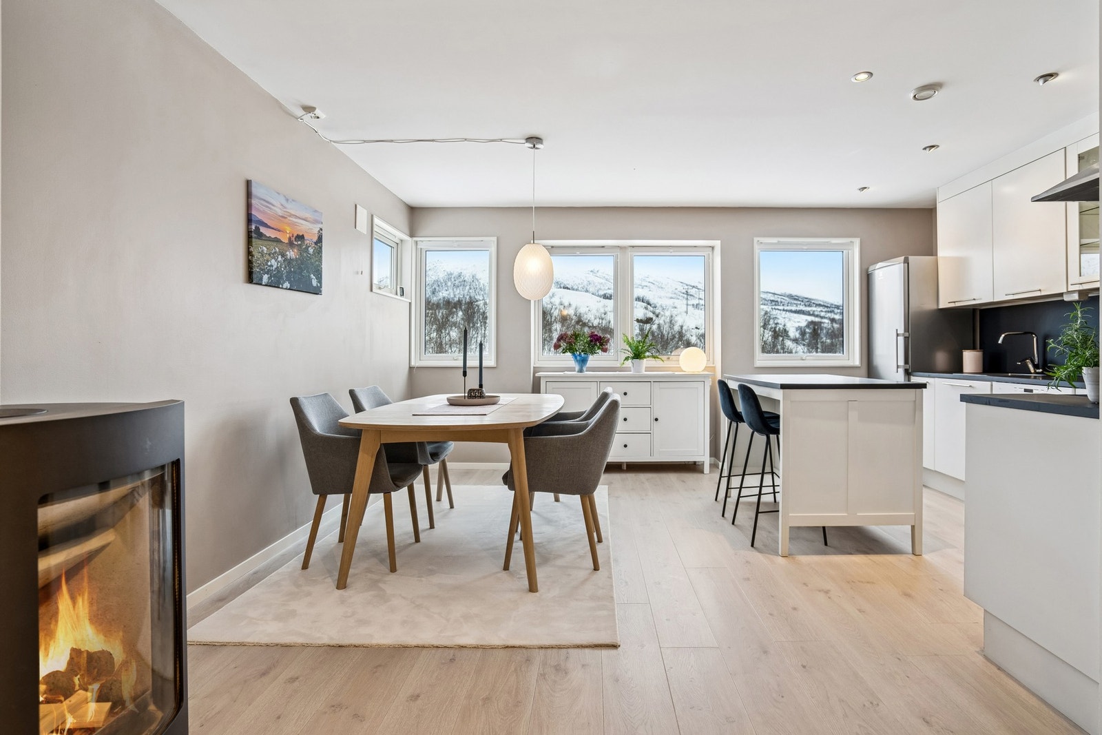 Åpen og behagelig atmosfære Galleribilde