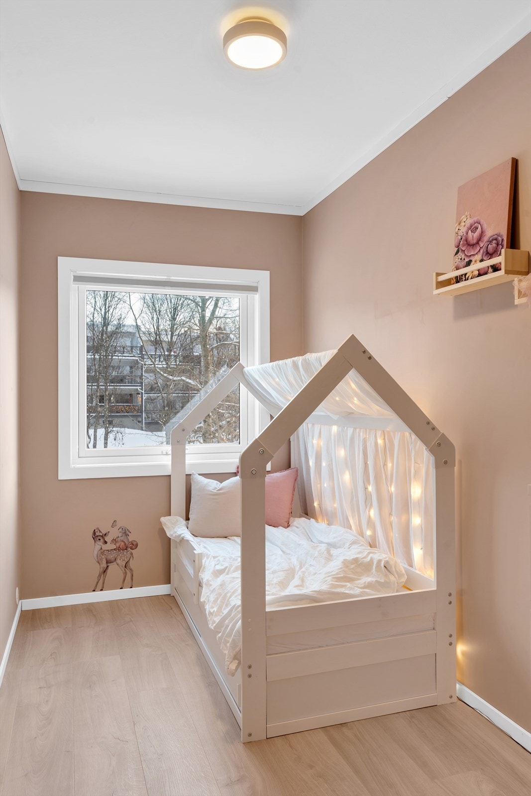 Soverom 3- perfekt som barne-, gjeste- eller kontorrom. Galleribilde