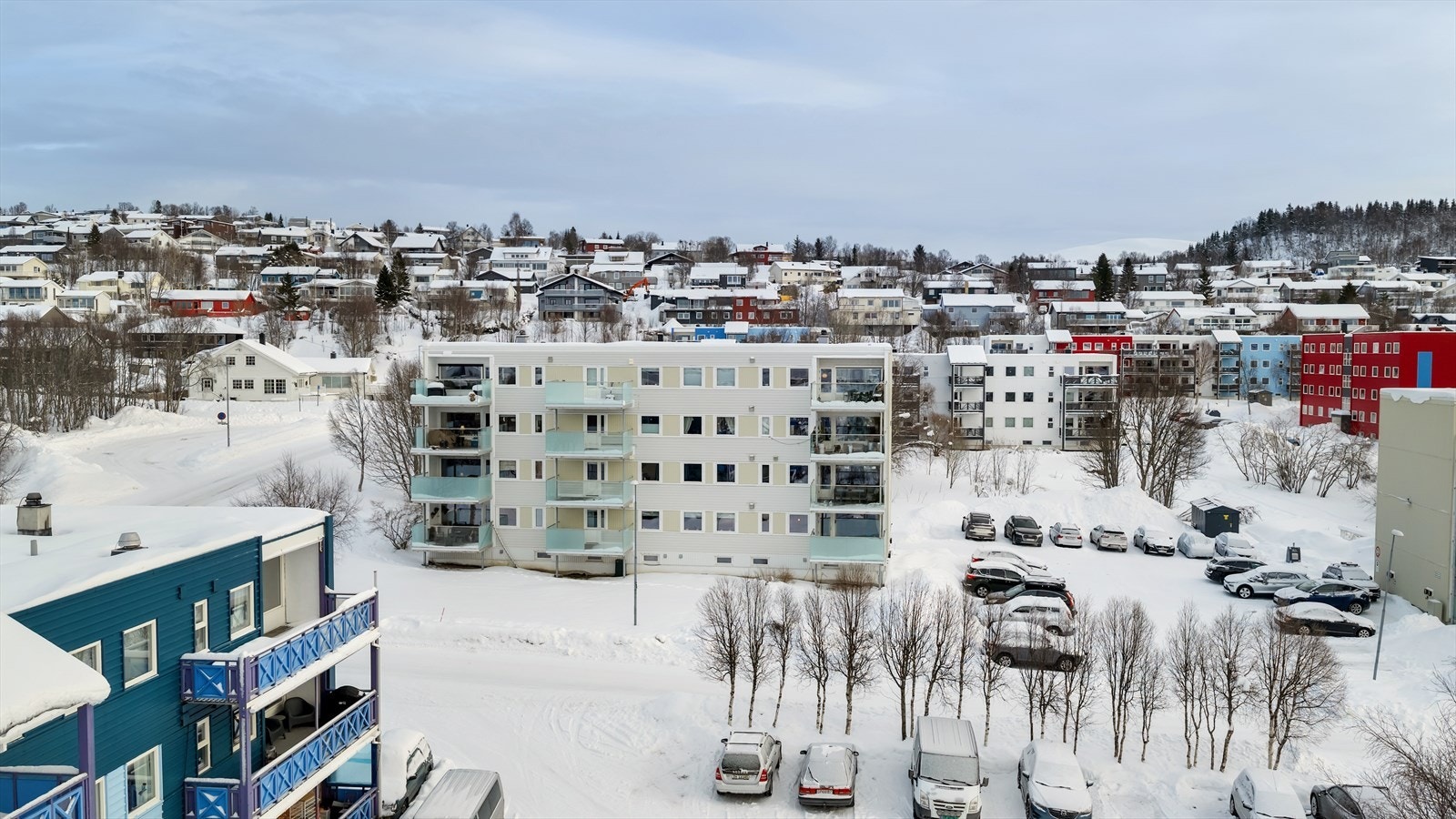Kort vei til UNN/UiT og jekta. Galleribilde