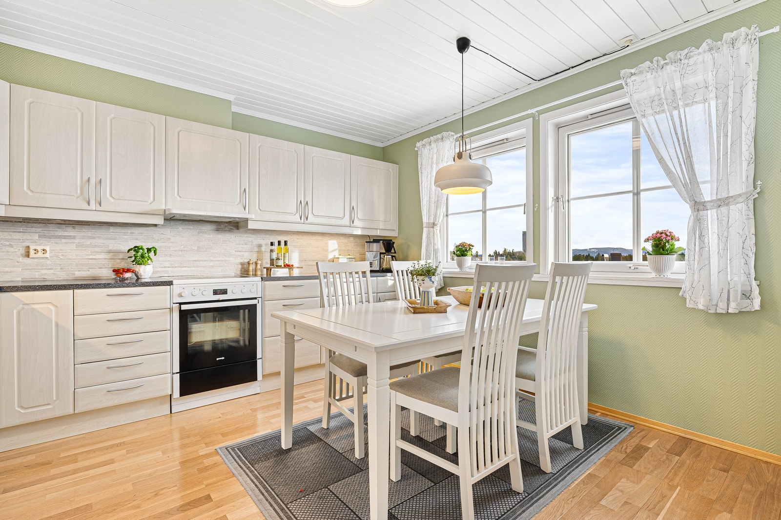 Kjøkkenet har fått tilstandsgrad 1 (TG1) på absolutt alle punkter i takstmannens rapport. Galleribilde