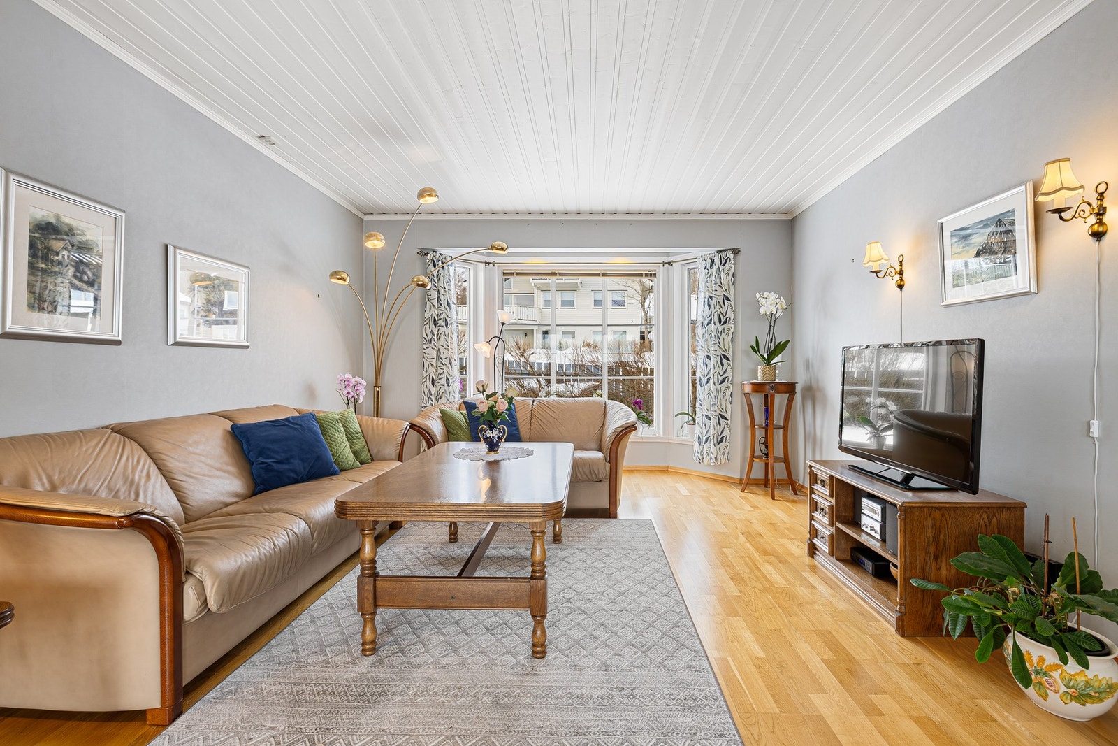 Boligen ble oppført i 1988, og har vært gjenstand for flere oppgraderinger i nyere tid og jevnt vedlikehold. Galleribilde