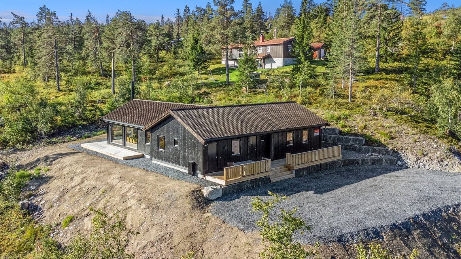 Beliggende på en solrik utsiktstomt Galleribilde