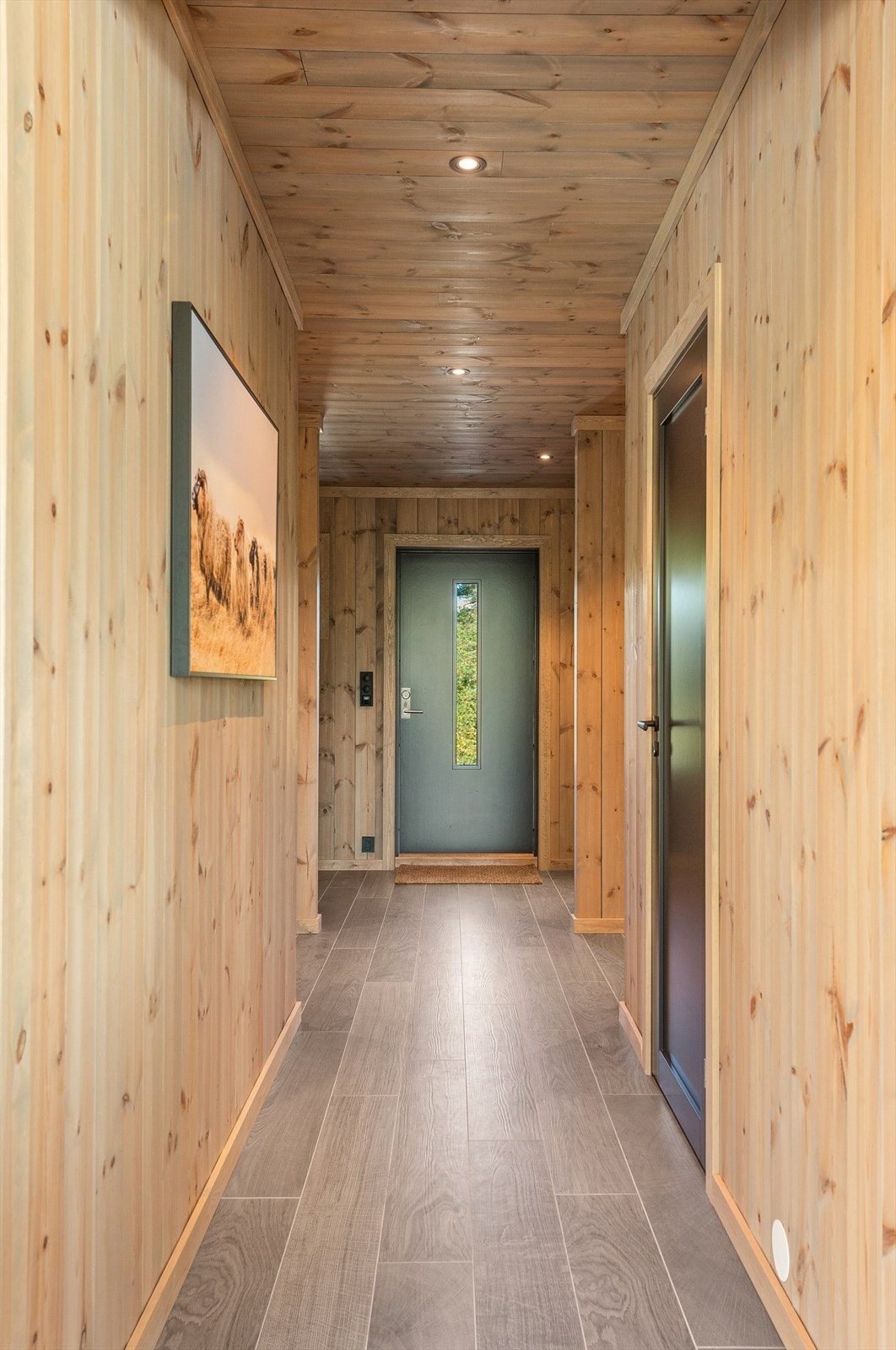 Fra stue mot gang Galleribilde