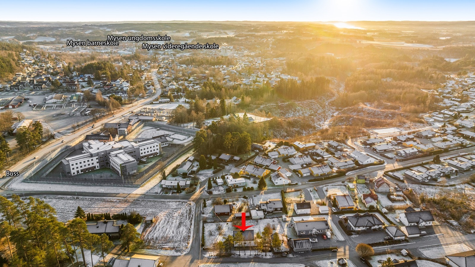 Kort vei til sentrum og skoler i alle trinn Galleribilde