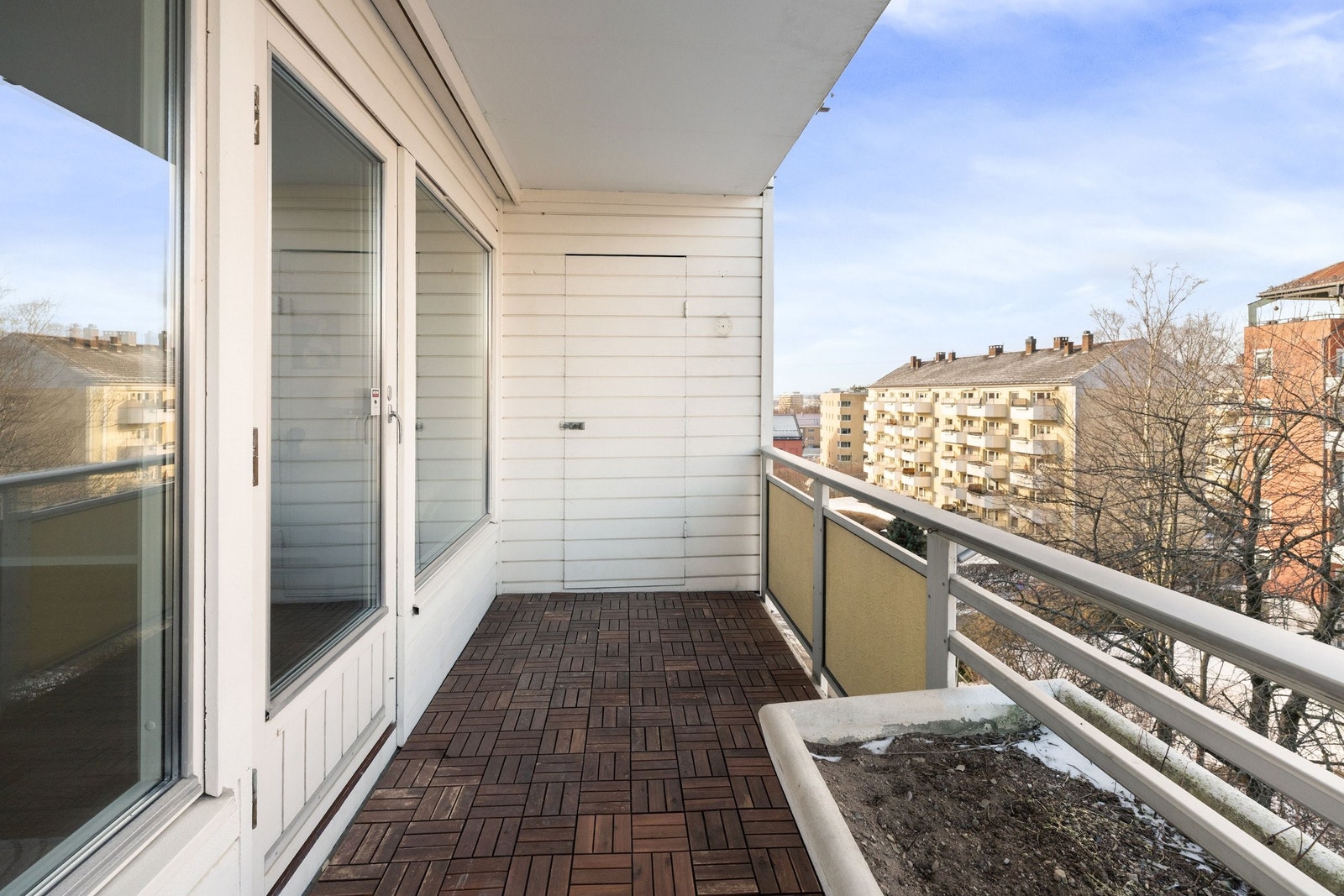 Utgang til nordvestvendt balkong på ca 7 kvm Galleribilde