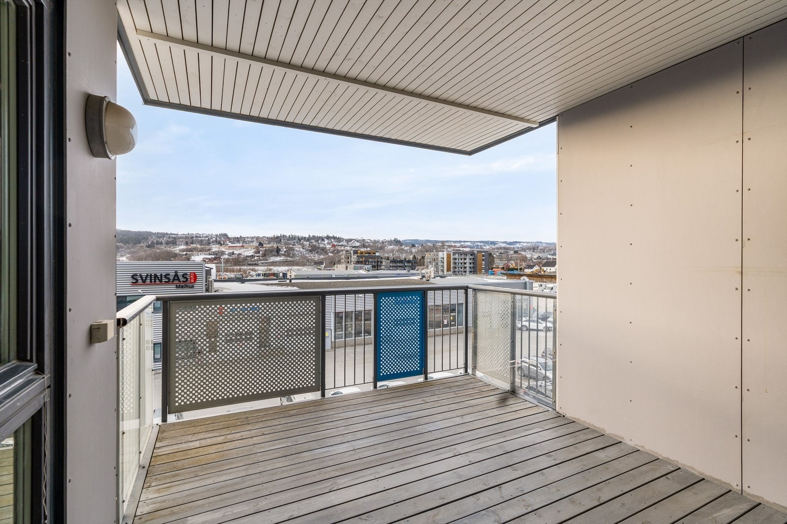 Her har man friheten med at man kan sitte lunt om ikke været skulle værgudene spiller på lag. Galleribilde