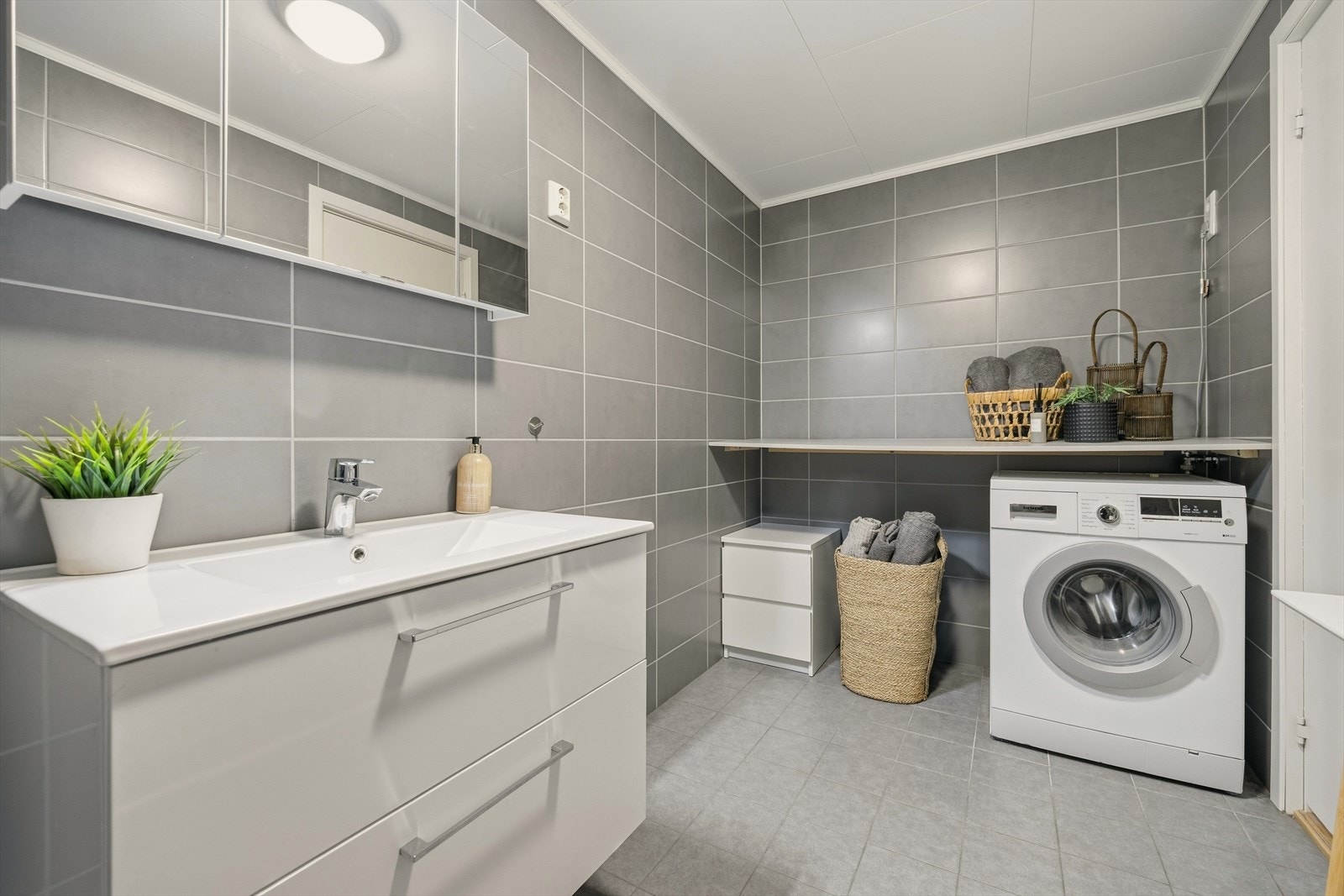 Rommet er av god størrelse - varmekabler i gulv Galleribilde