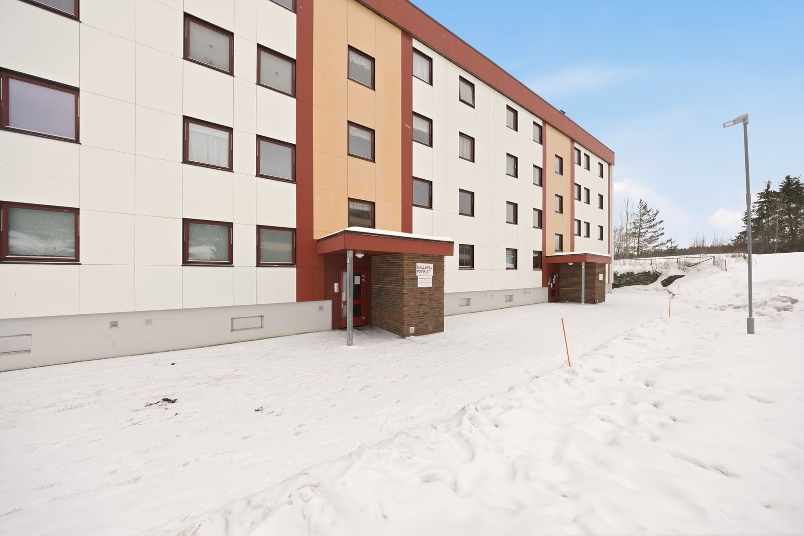 Inngangsparti Galleribilde