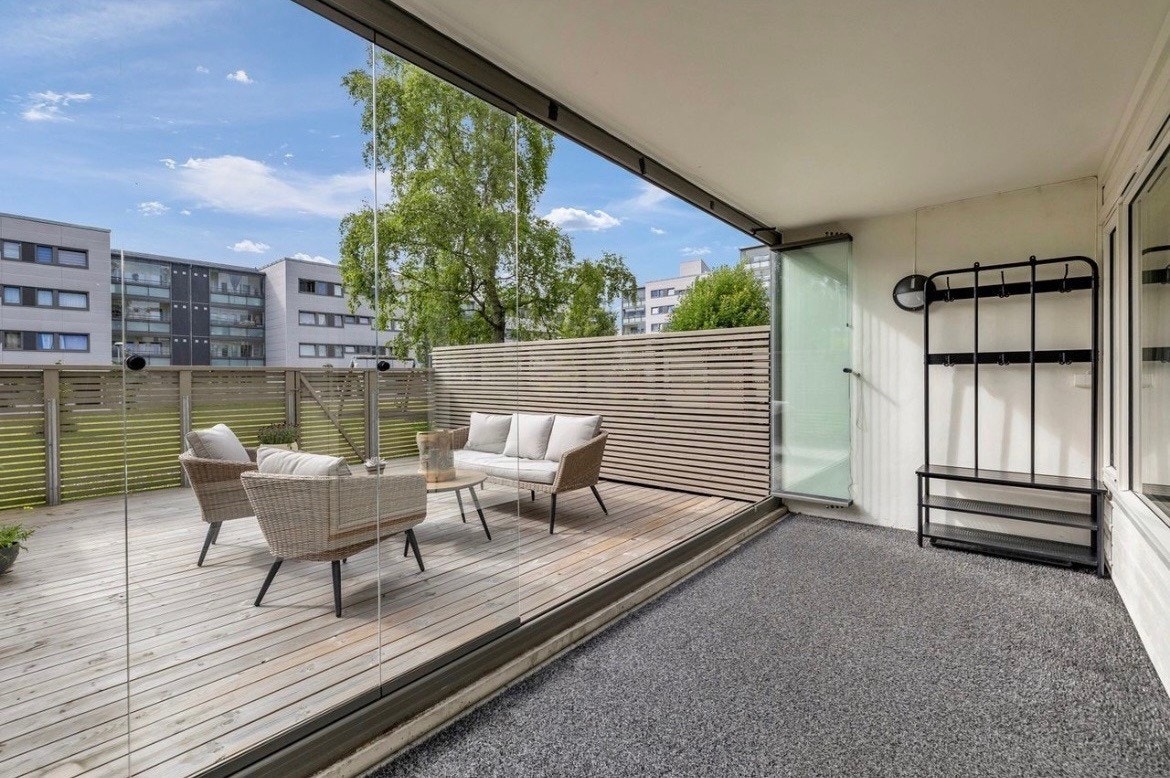 Innglassingen kan åpnes helt, og skaper en sømløs overgang til den private hagedelen. Galleribilde