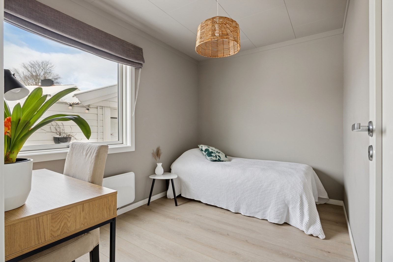 Det andre rommet passer utmerket som barnerom, kontor eller gjesterom. Galleribilde