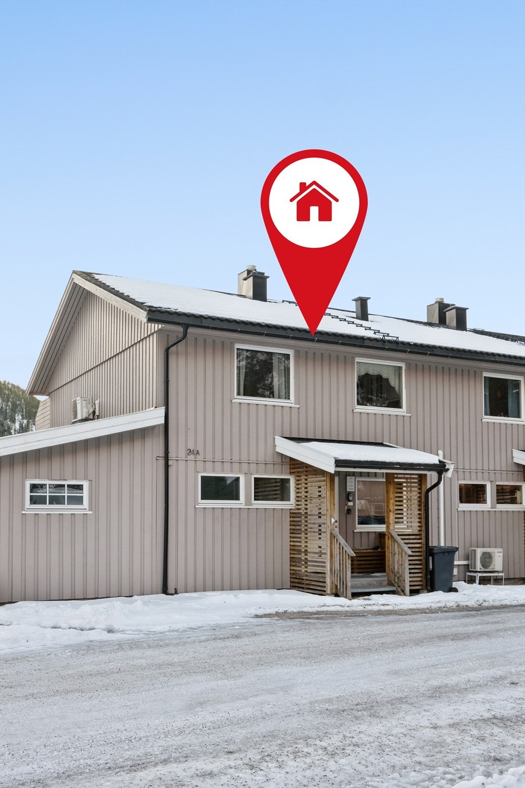 Velkommen til barnevennlig rekkehus med god plass. Vi sees på visning! Galleribilde