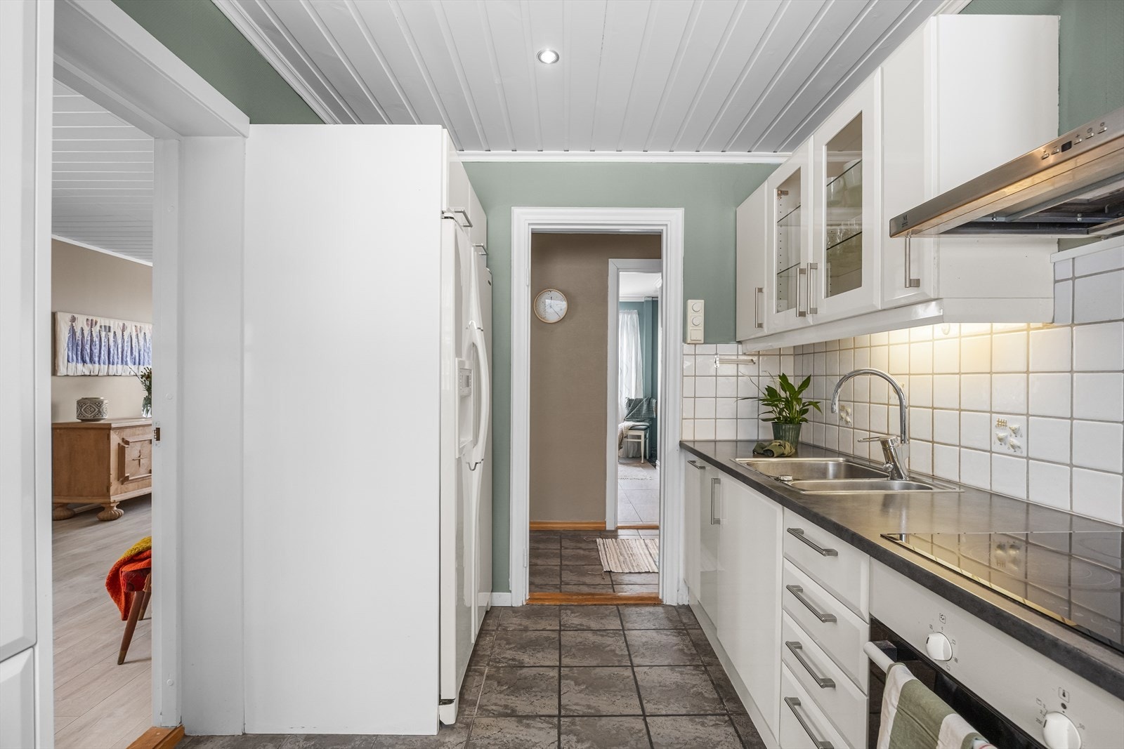 Innredningen ble modernisert i 2012 og har ventilator med kullfilter. Galleribilde