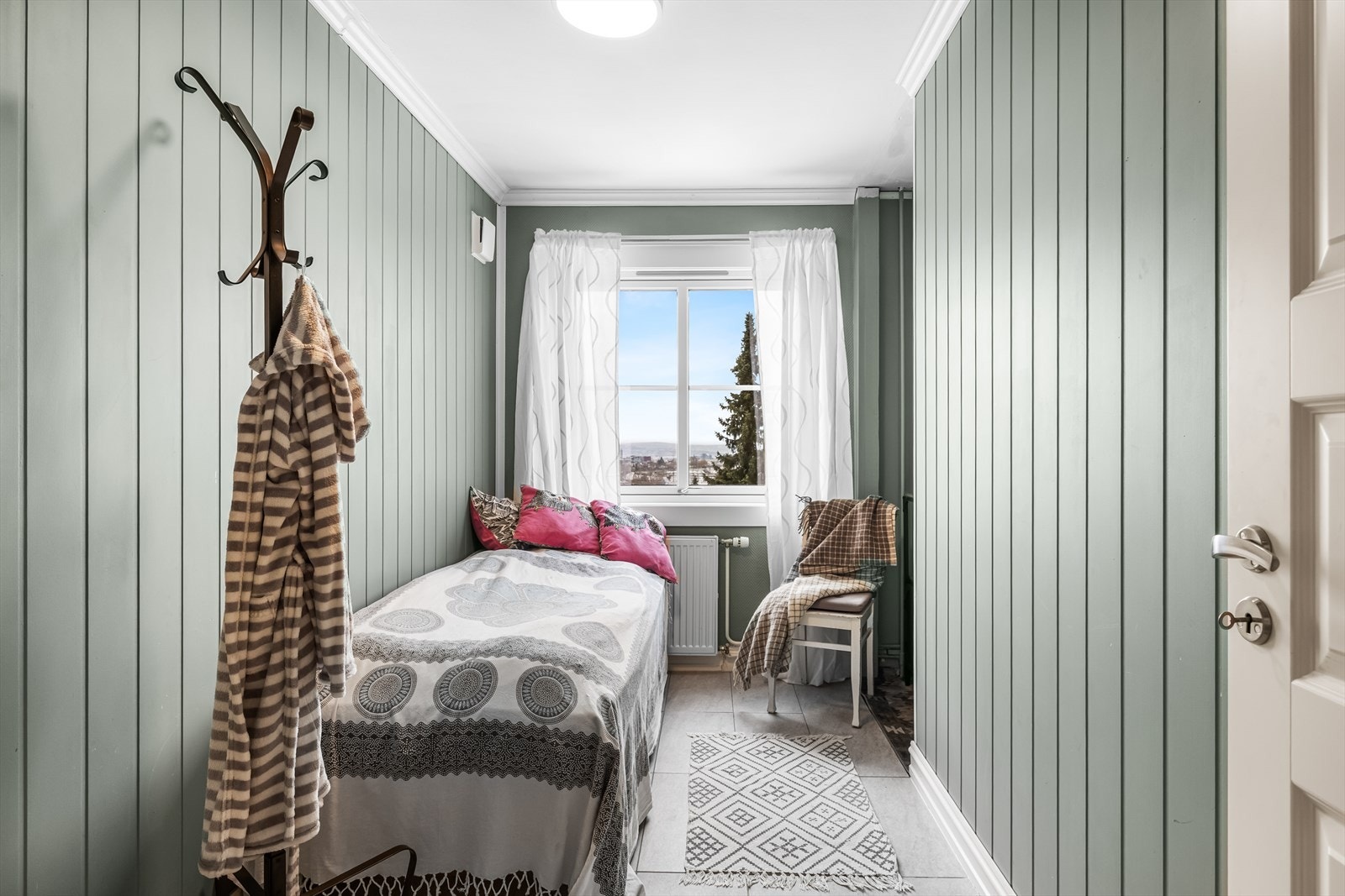 Det andre soverommet er ideelt som barnerom, gjesterom eller kontor. Galleribilde