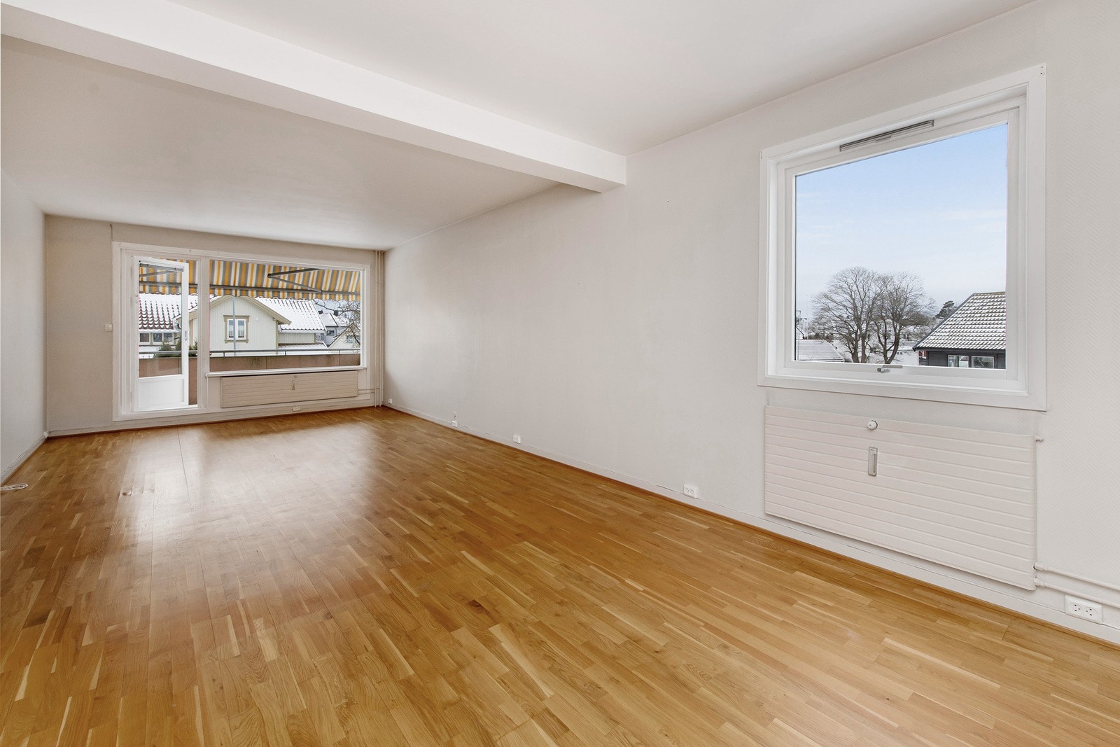 Stor og romslig stue Galleribilde