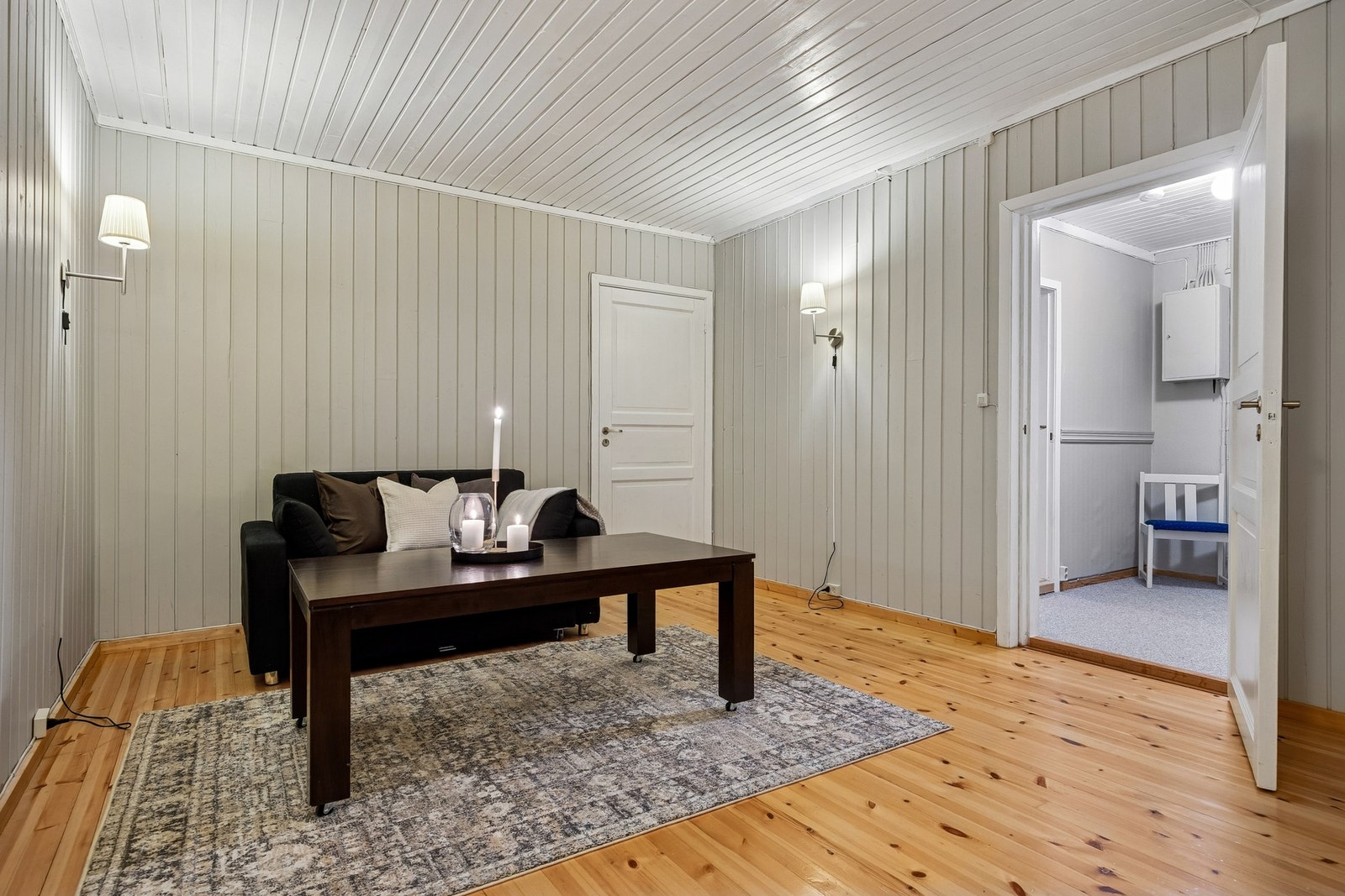 Rommene er malt i tidløse og lyse farger. Galleribilde