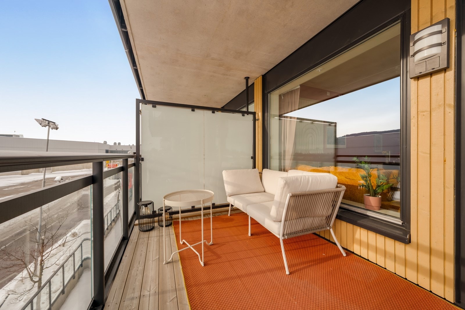 Leiligheten var ferdigstilt i 2023 og ligger i byggets 3.etasje. Det er heis til etasjeplan. Galleribilde