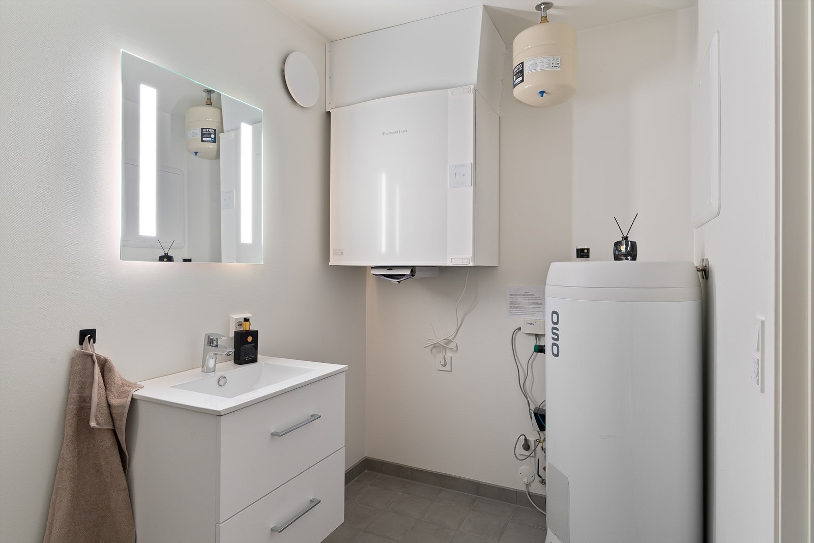 Bad i første etasje Galleribilde