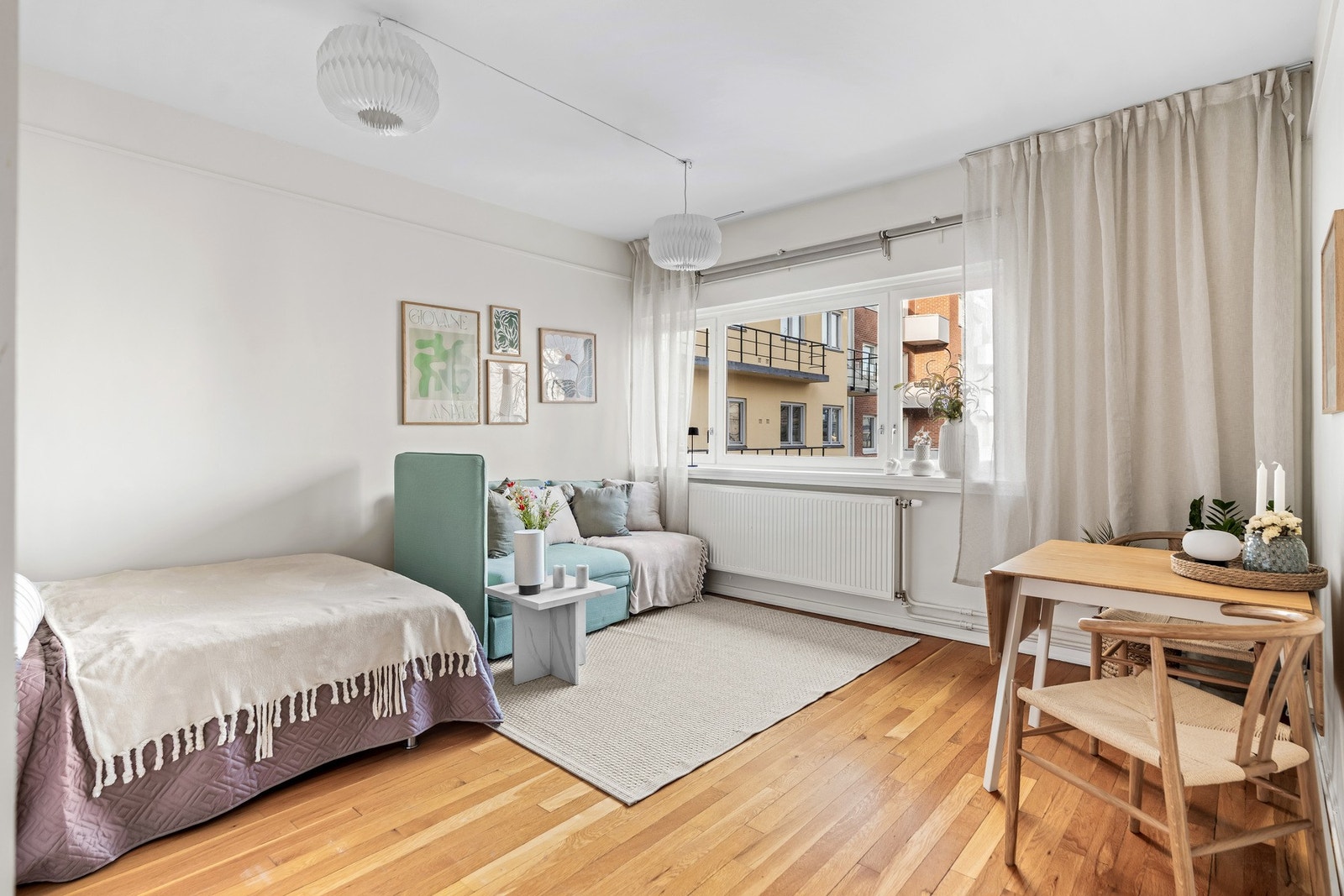 Lave felleskostnader bl.a med varmtvann, oppvarming og internett inkludert. Galleribilde