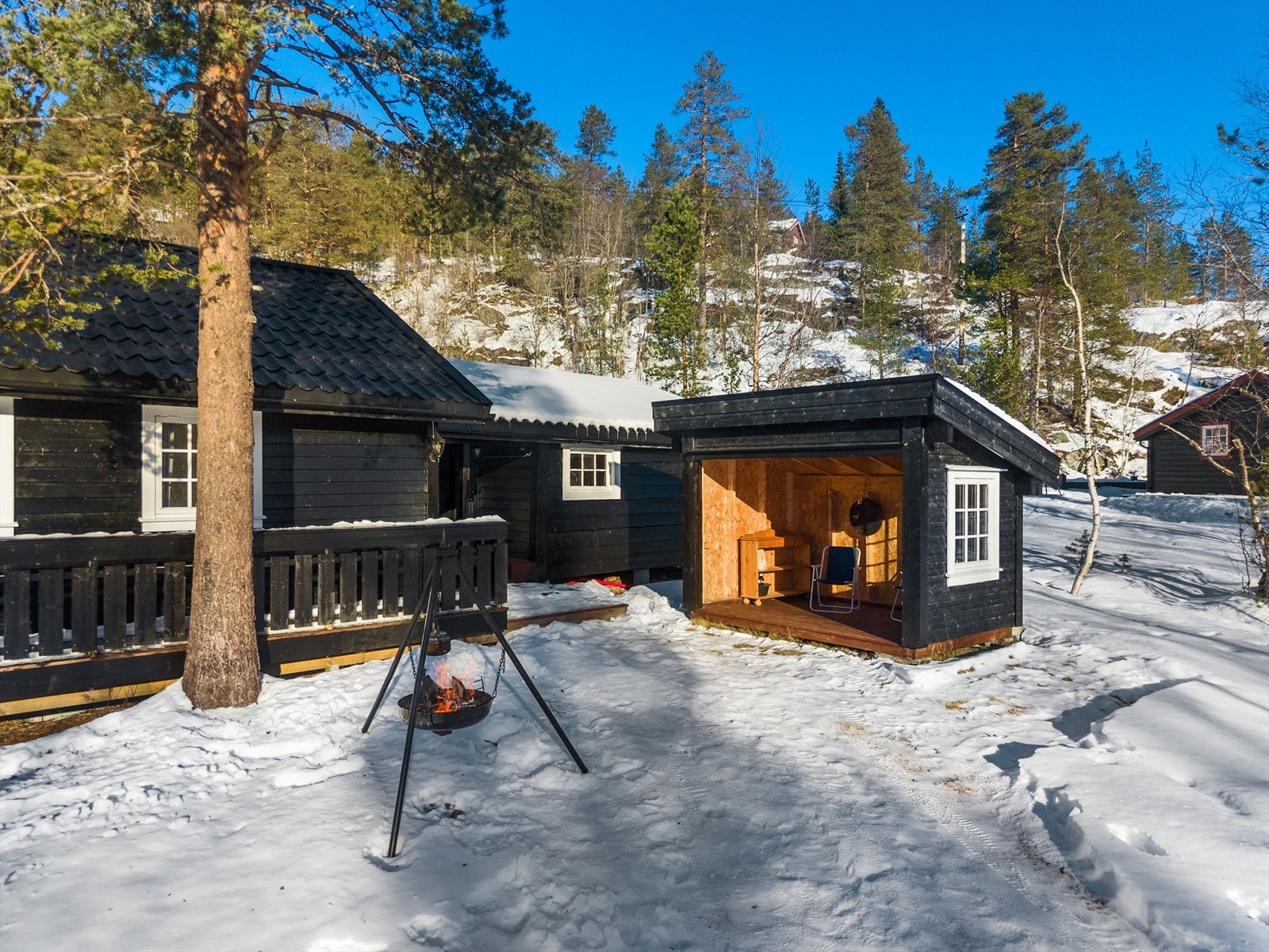 Meget hyggelig tun med flere sitteplasser Galleribilde