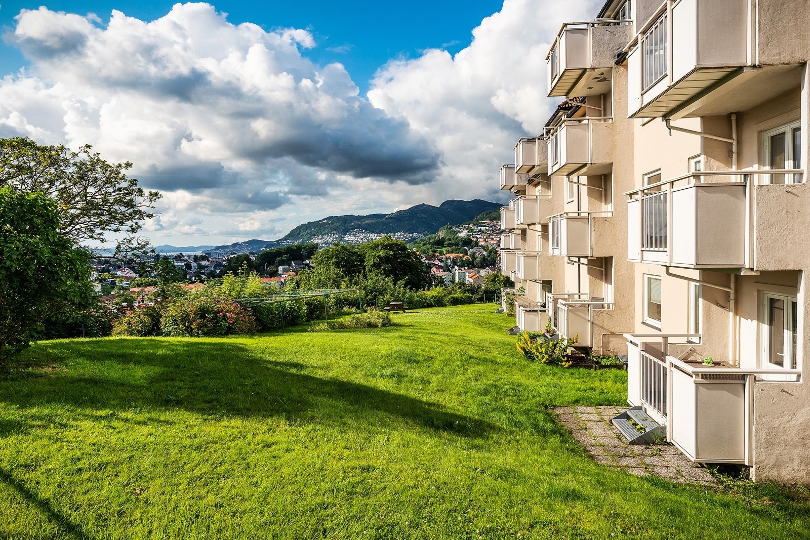 - Leiligheten hører til Natland Borettslag - Galleribilde