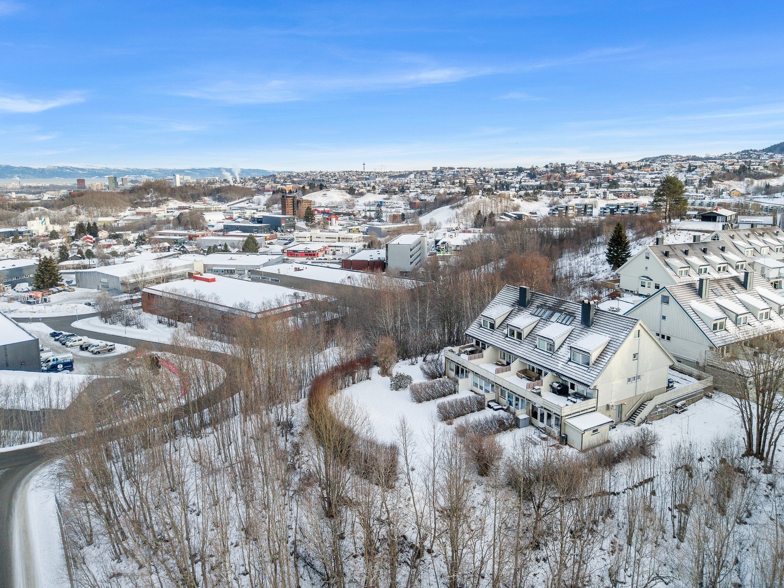 Det medfølger parkeringsplass i garasjeanlegg Galleribilde