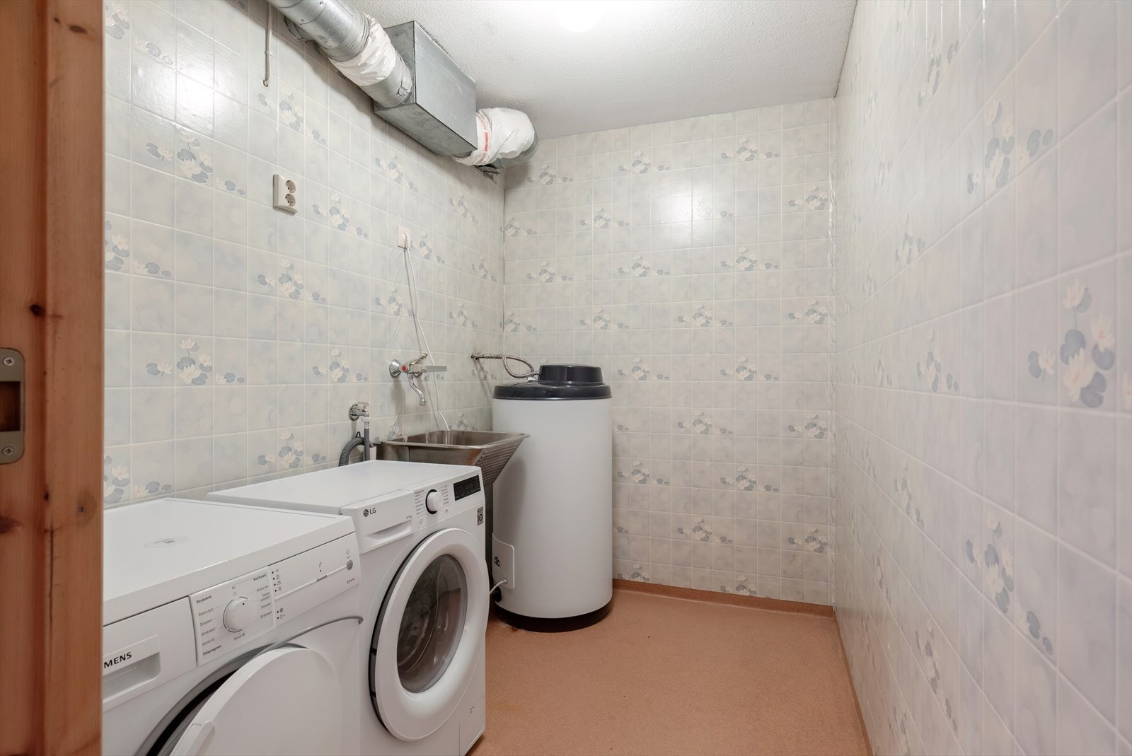 Vaskerom Galleribilde