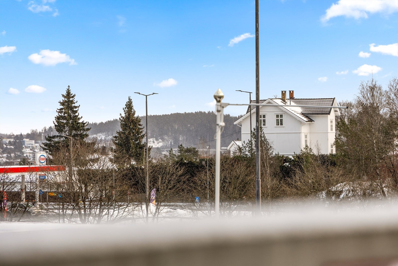 Nabolaget består av en blanding av blokkbebyggelse og eneboliger. Galleribilde