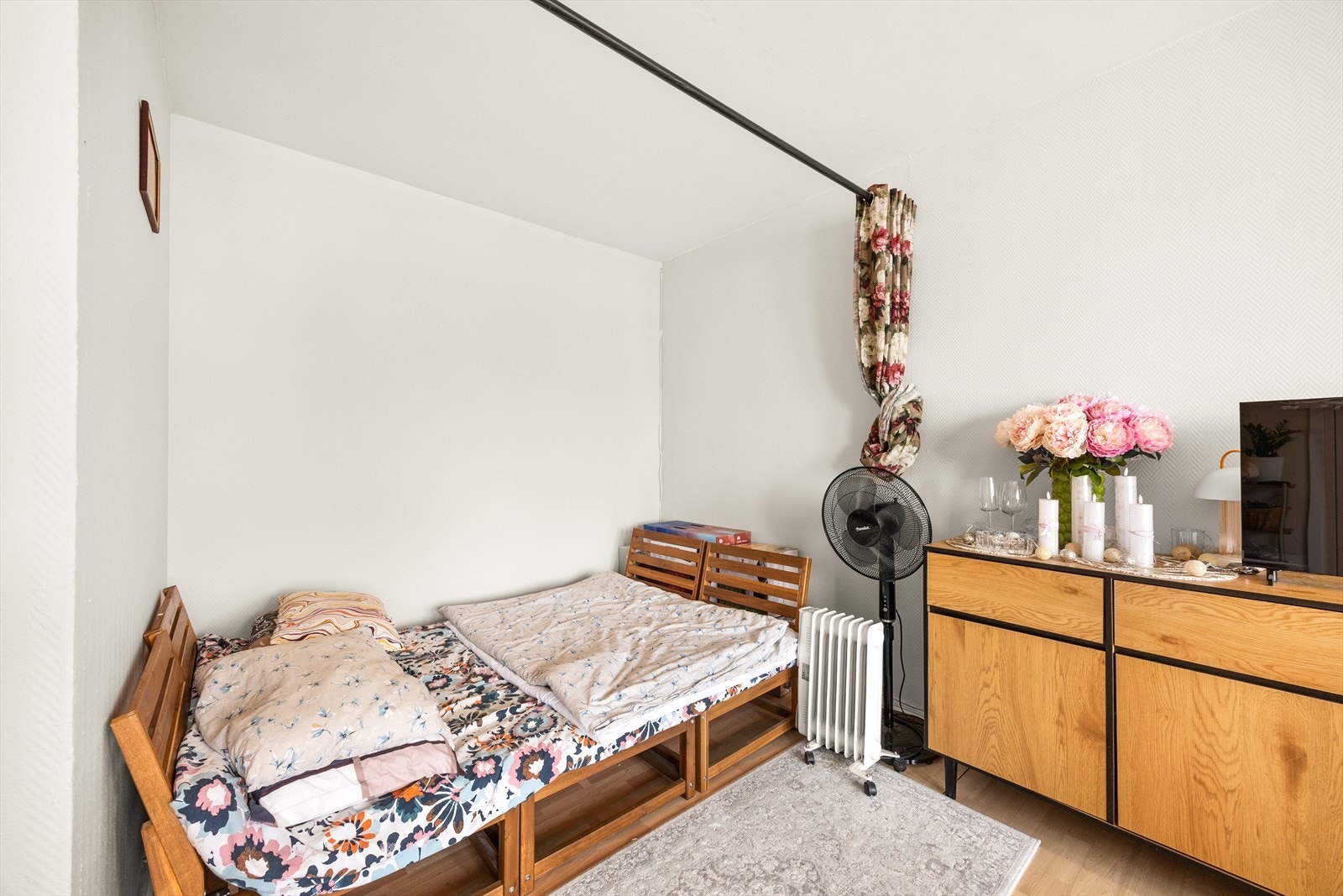 En praktisk alkove gir en adskilt og definert sovesone. Galleribilde