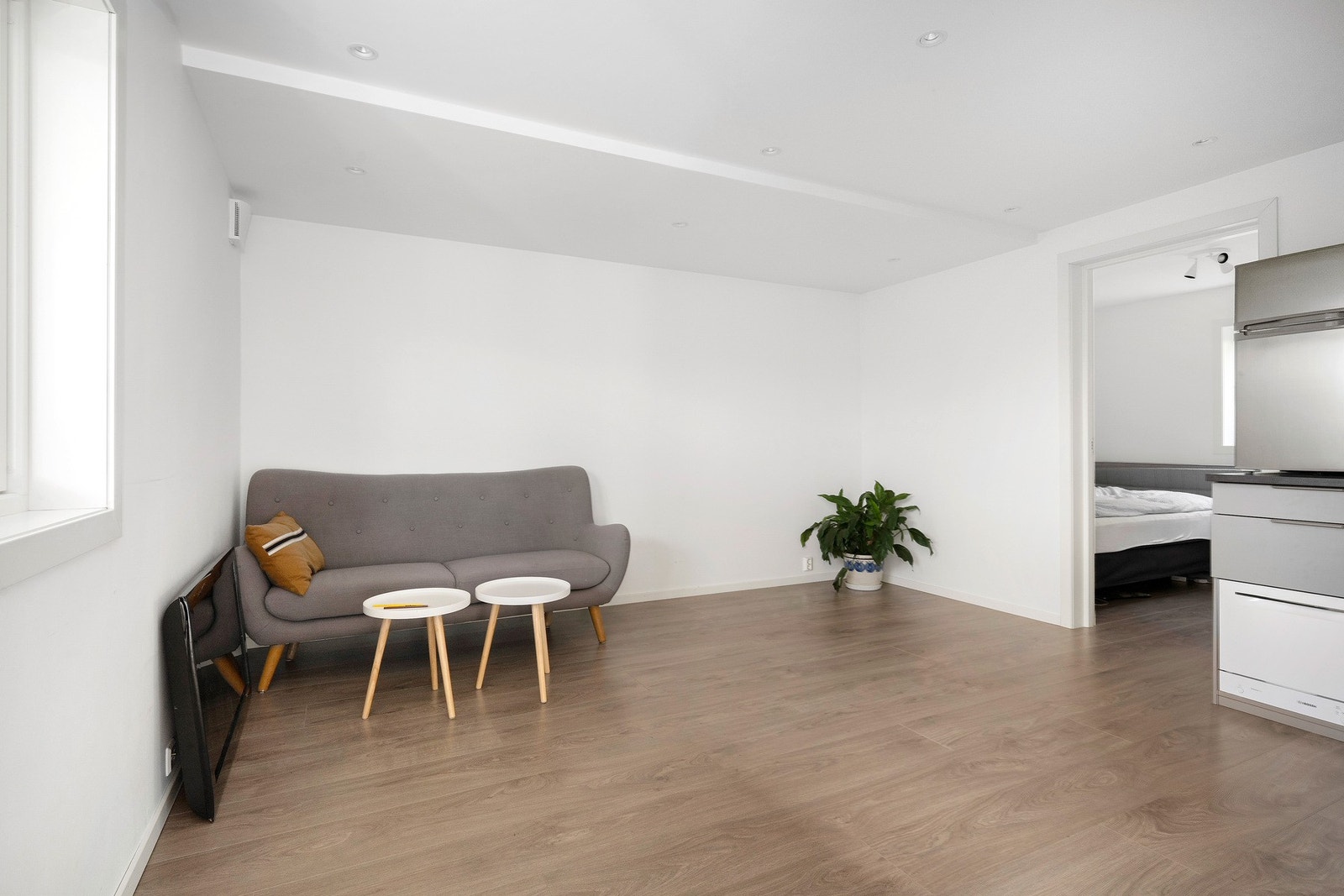 I underetasjen er det en hybel som er godkjent for utleie. Galleribilde