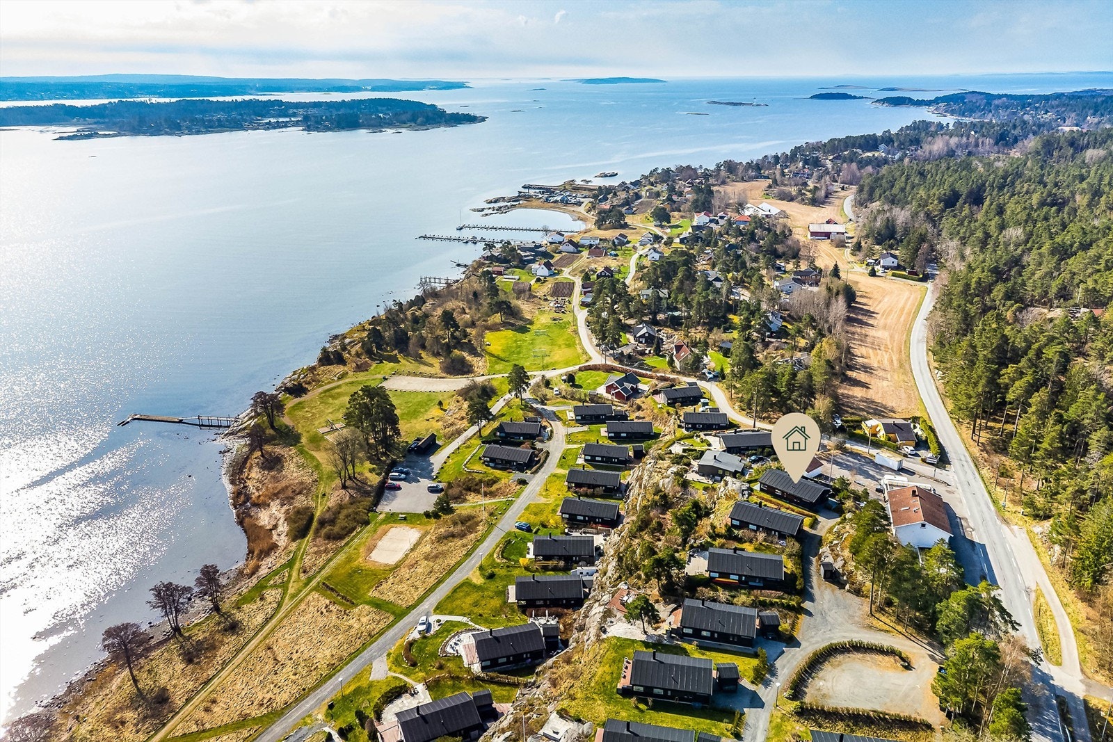 Kurefjordveien 512N presenteres av Krogsveen. Galleribilde