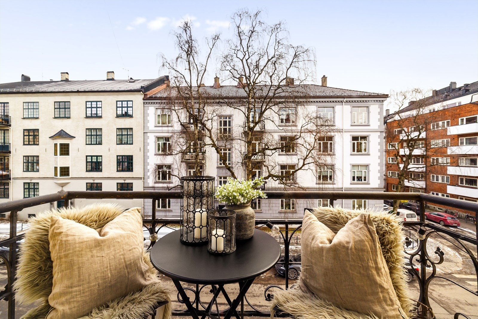 En vakker, stilfull og påkostet 3-roms i populære Jacob Aalls gate. Galleribilde