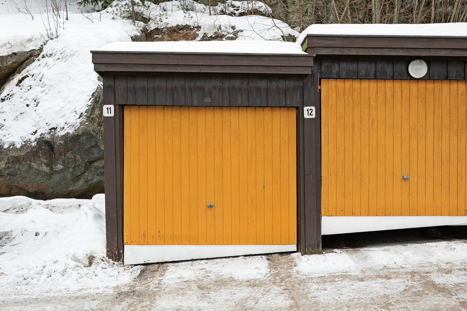 Det medfølger egen garasjeplass med installert el-billader. Galleribilde