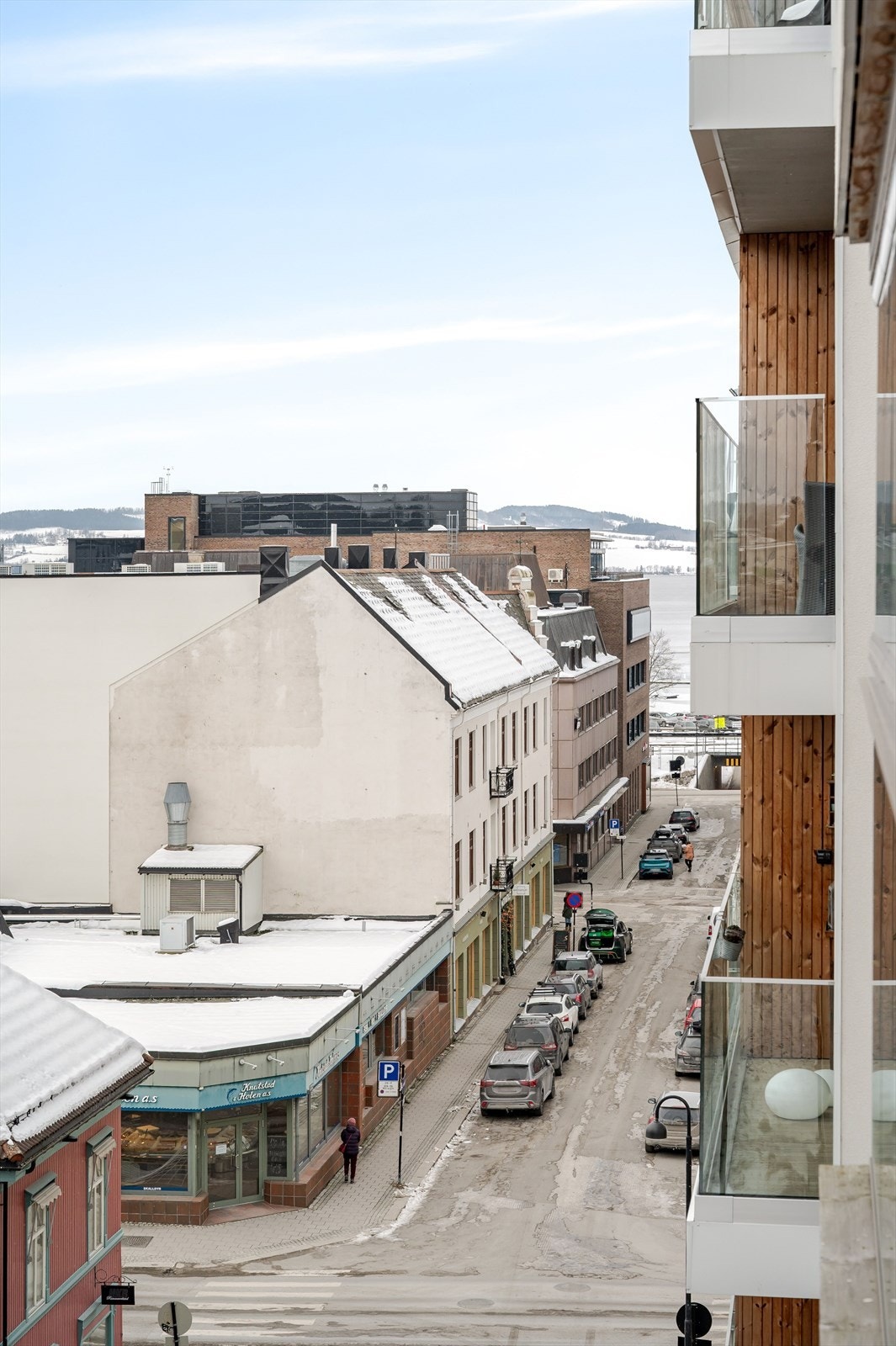 Utsikt mot Mjøsa. Galleribilde