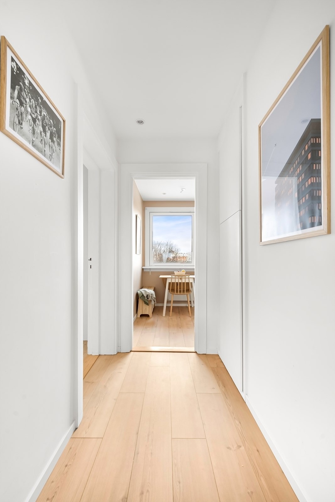 Entréen binder rommene fint sammen. Galleribilde