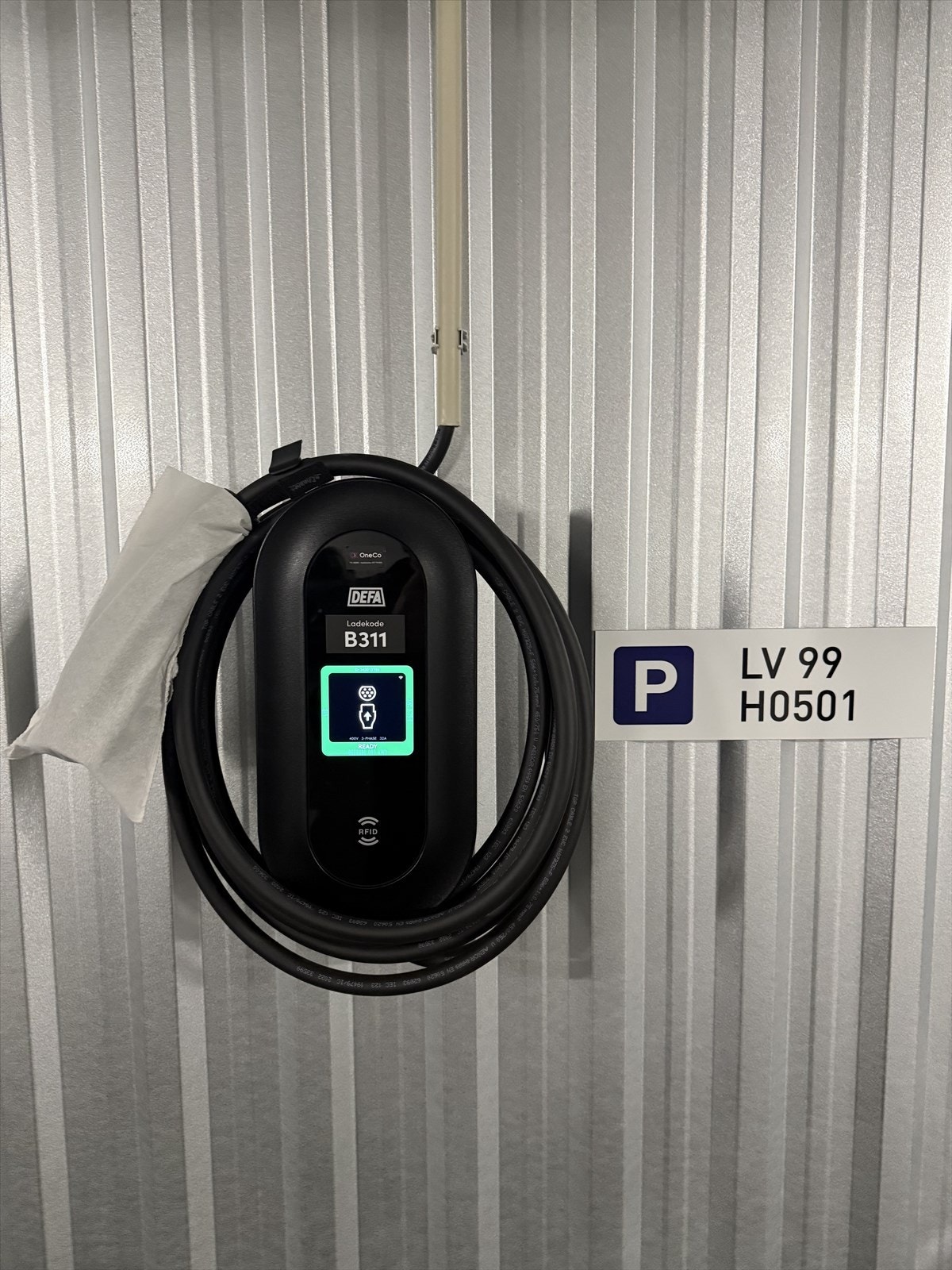 Det er montert elbillader. Galleribilde