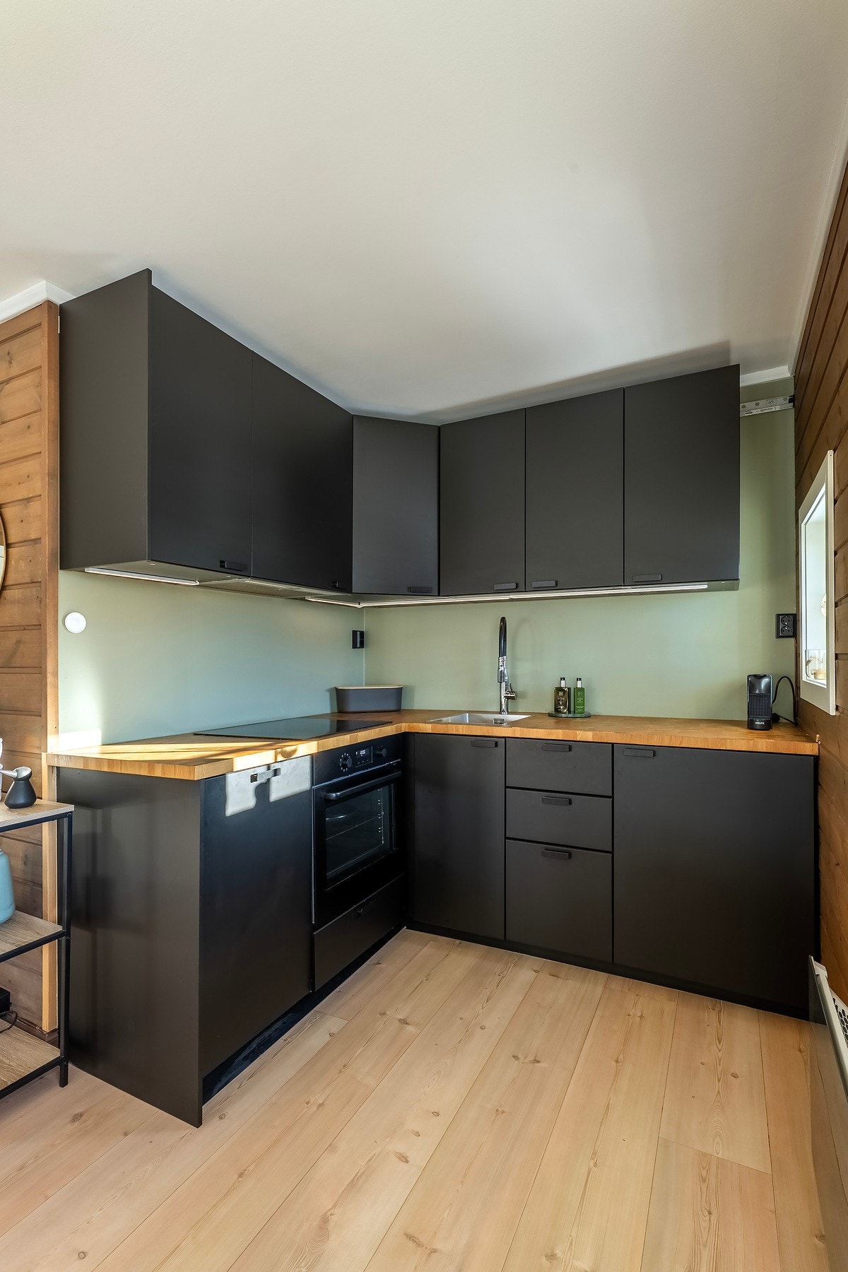 Moderne kjøkkeninnredning fra 2019. Galleribilde