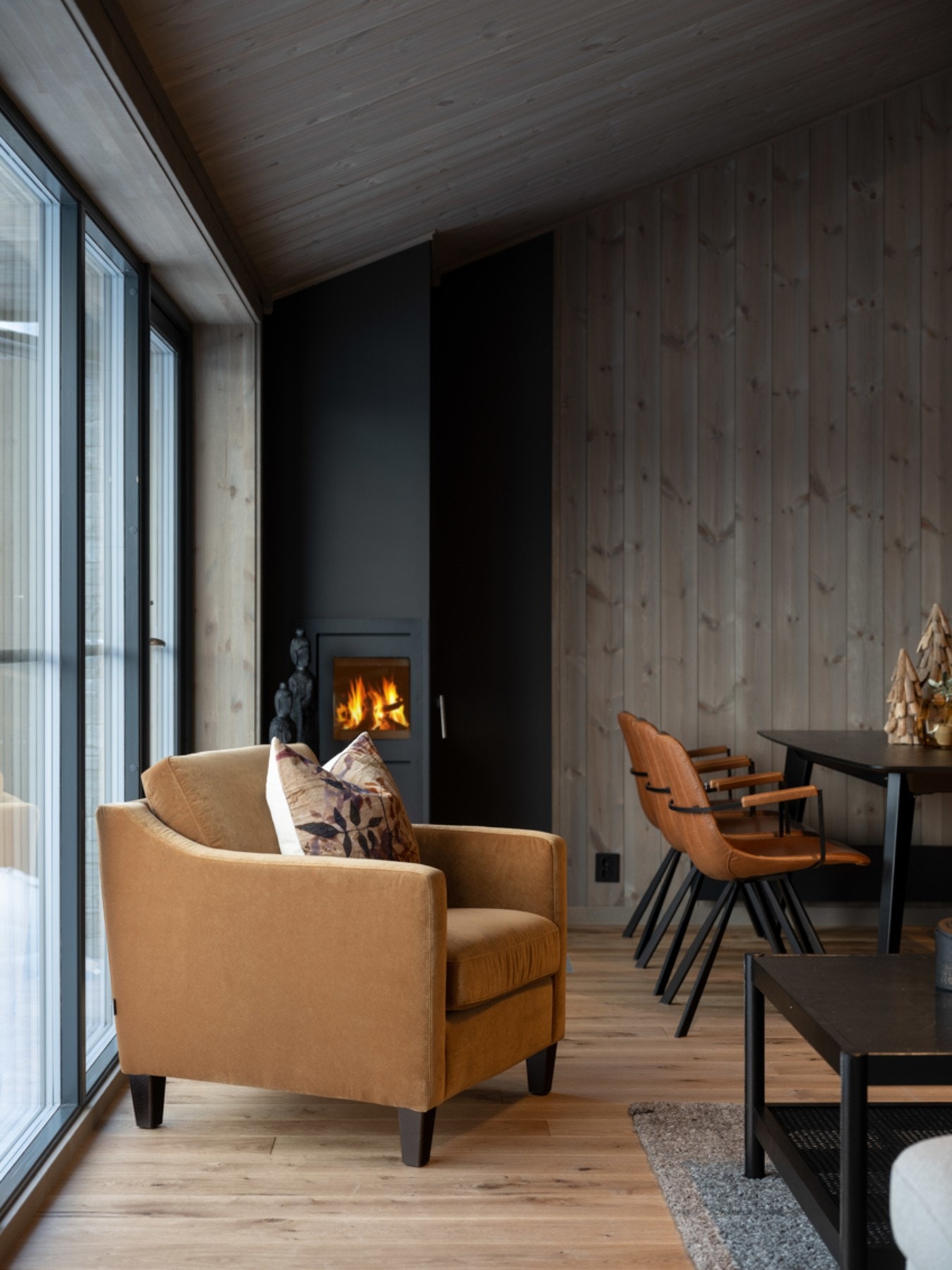 Peisovnen både varmer og gir hygge! Galleribilde