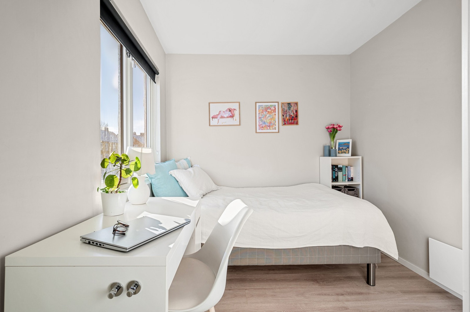 Soverom 3 har god plass til seng og øvrig møblement. Galleribilde