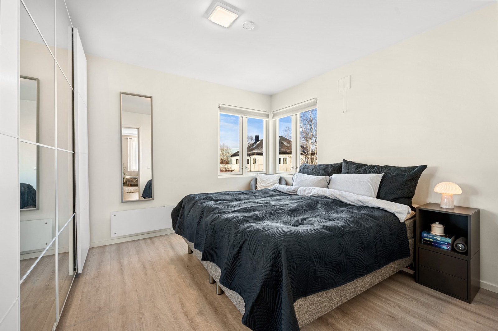 Soverom 2 er på 12,4 kvadratmeter. Galleribilde