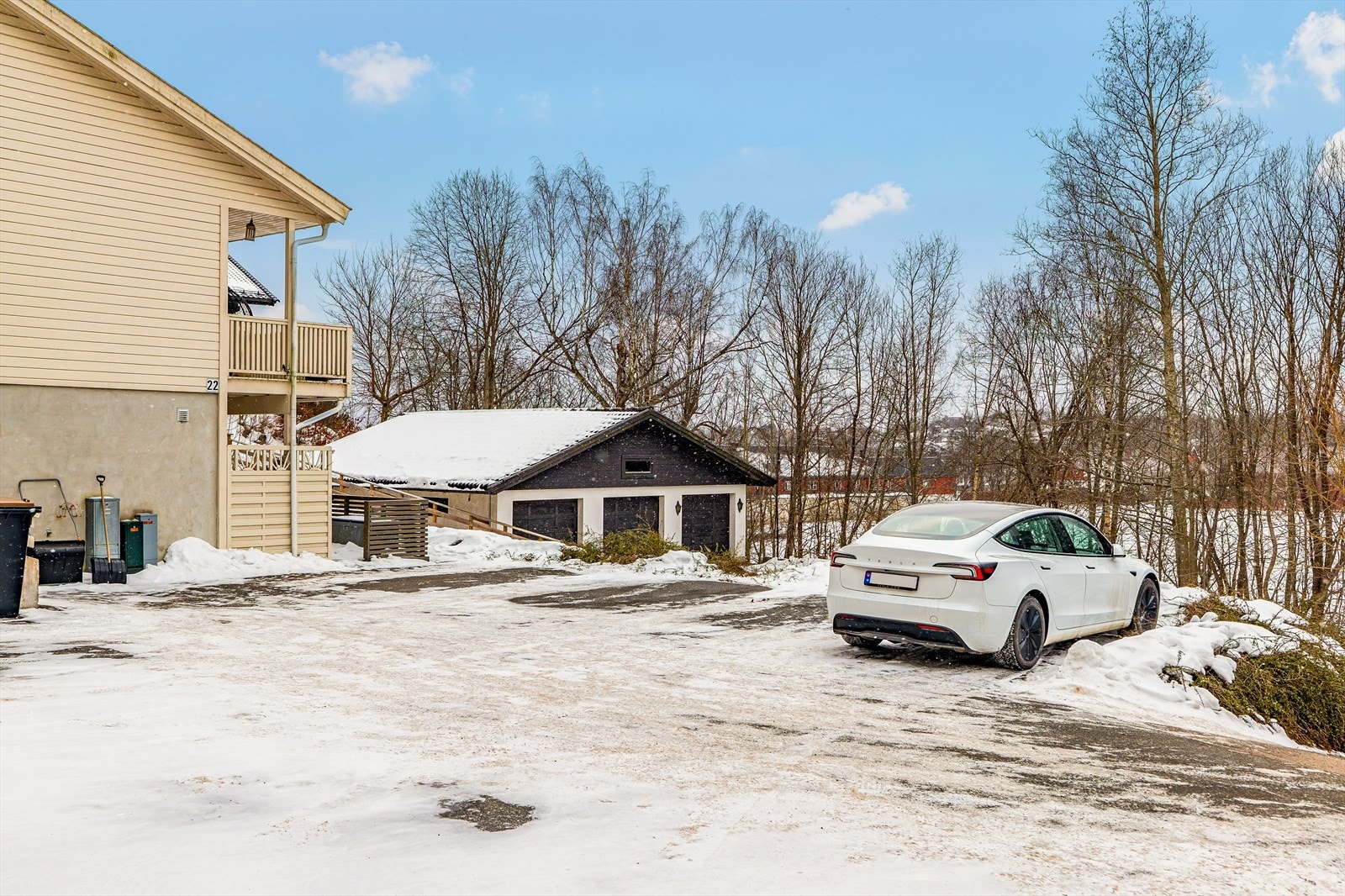 Medfølger egen p-plass(asfaltert) Galleribilde