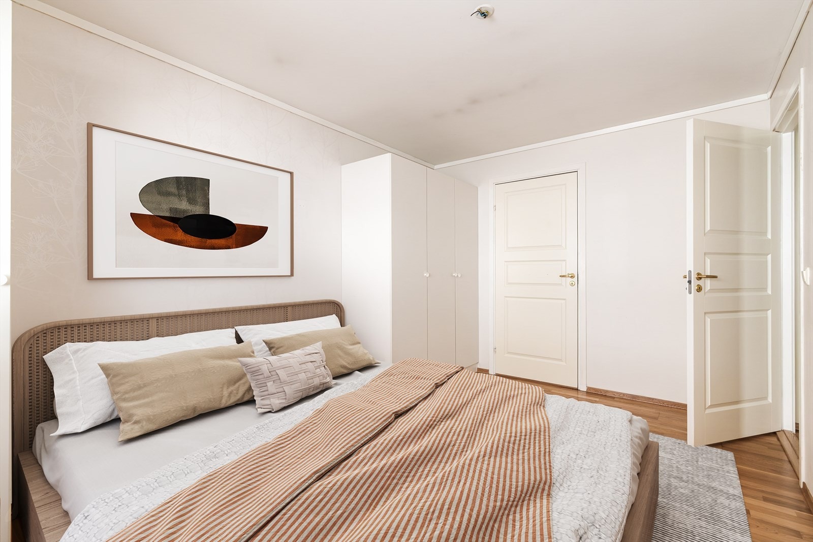 Eikeparkett på gulvet Galleribilde