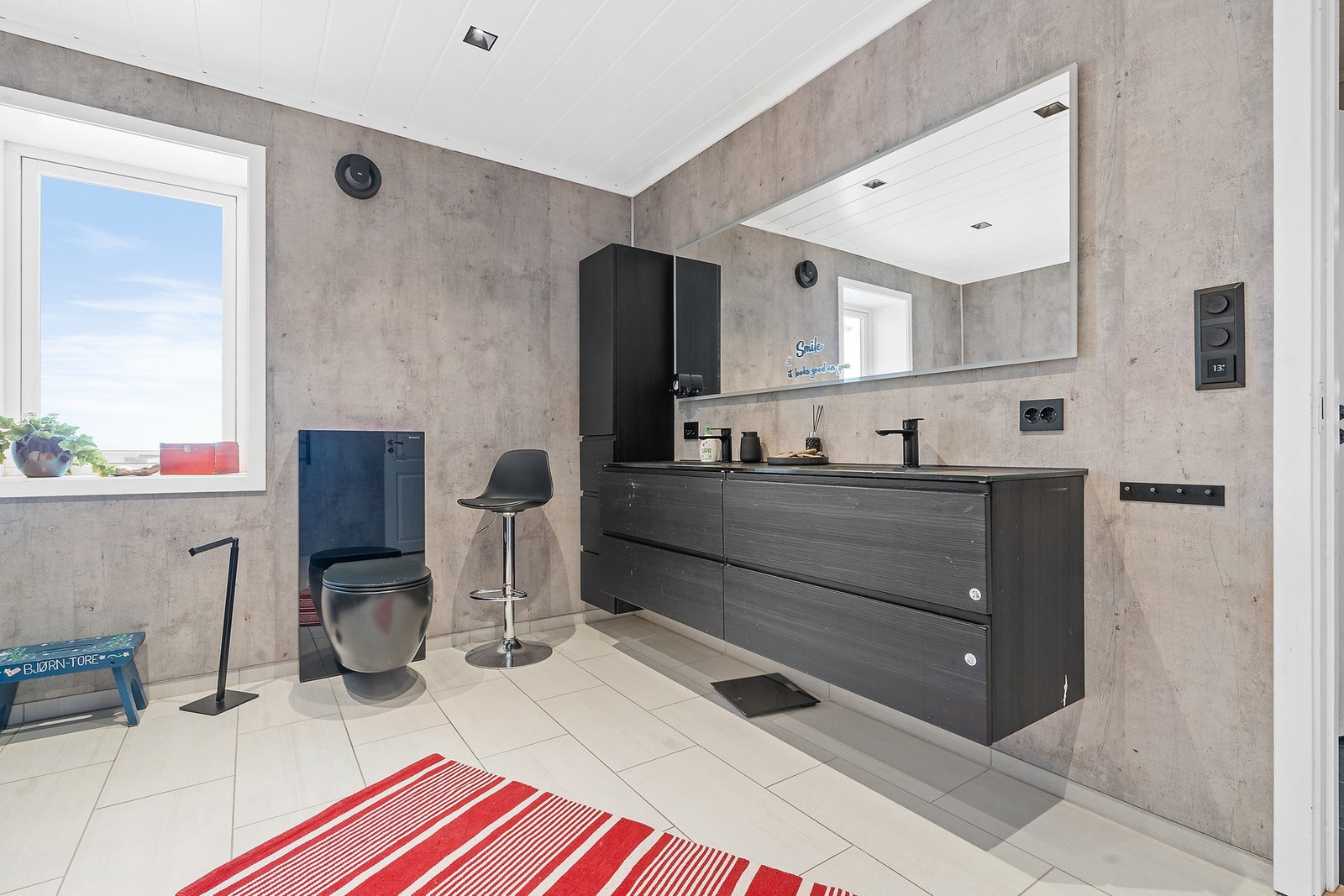 Stor oppgradert baderom Galleribilde