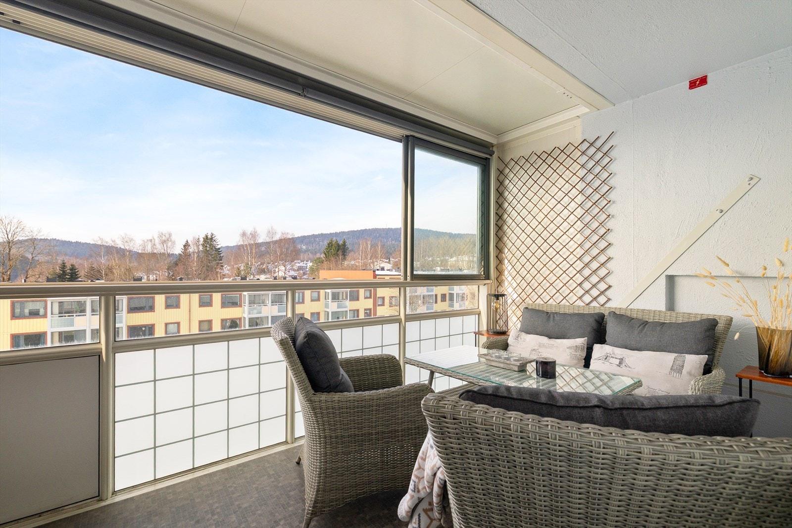 Leiligheten har en fantastisk balkong på hele 10 kvm. Galleribilde