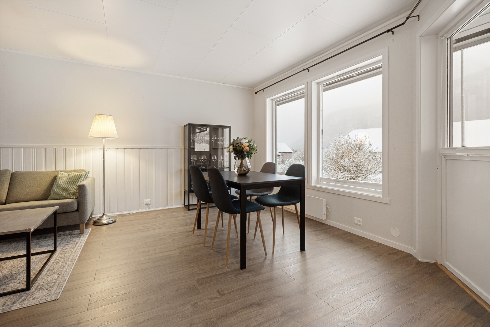 Her er det store vindusflater som gir naturlig lysinnslipp. Galleribilde