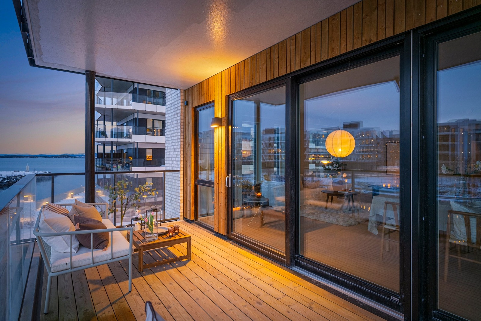 Med levende og stemningsfullt utsyn som endrer karakter gjennom dagen og årstidene. Galleribilde