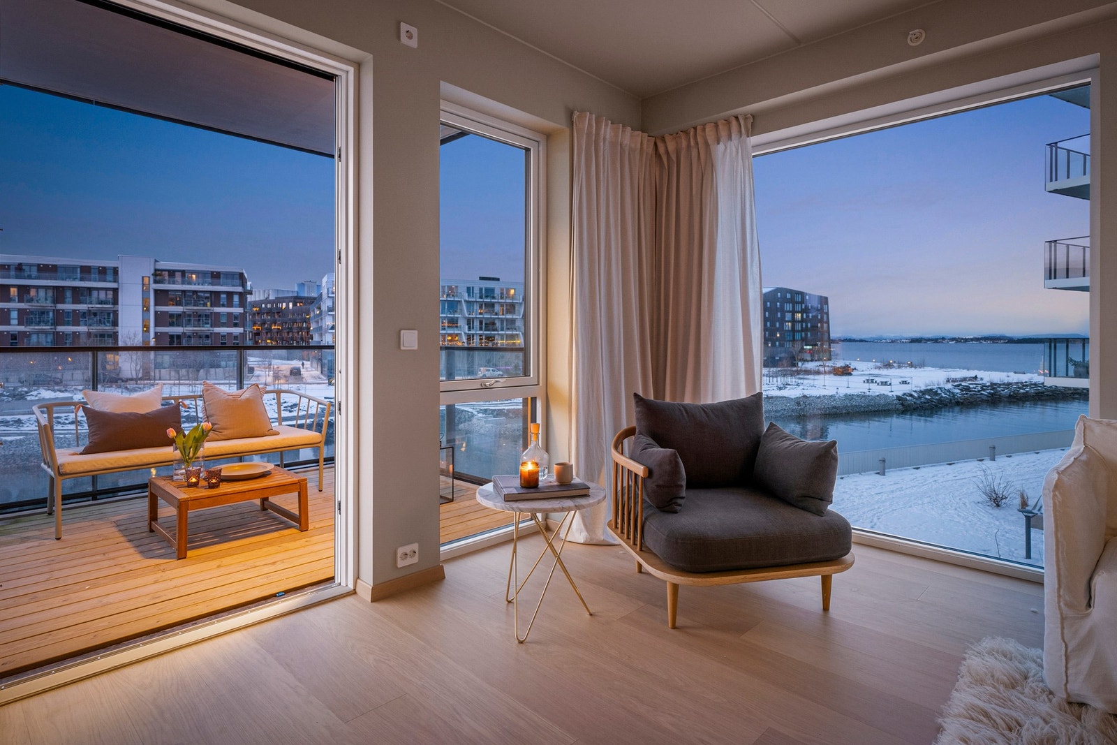 Balkongen har direkte adkomst fra stuen. Galleribilde