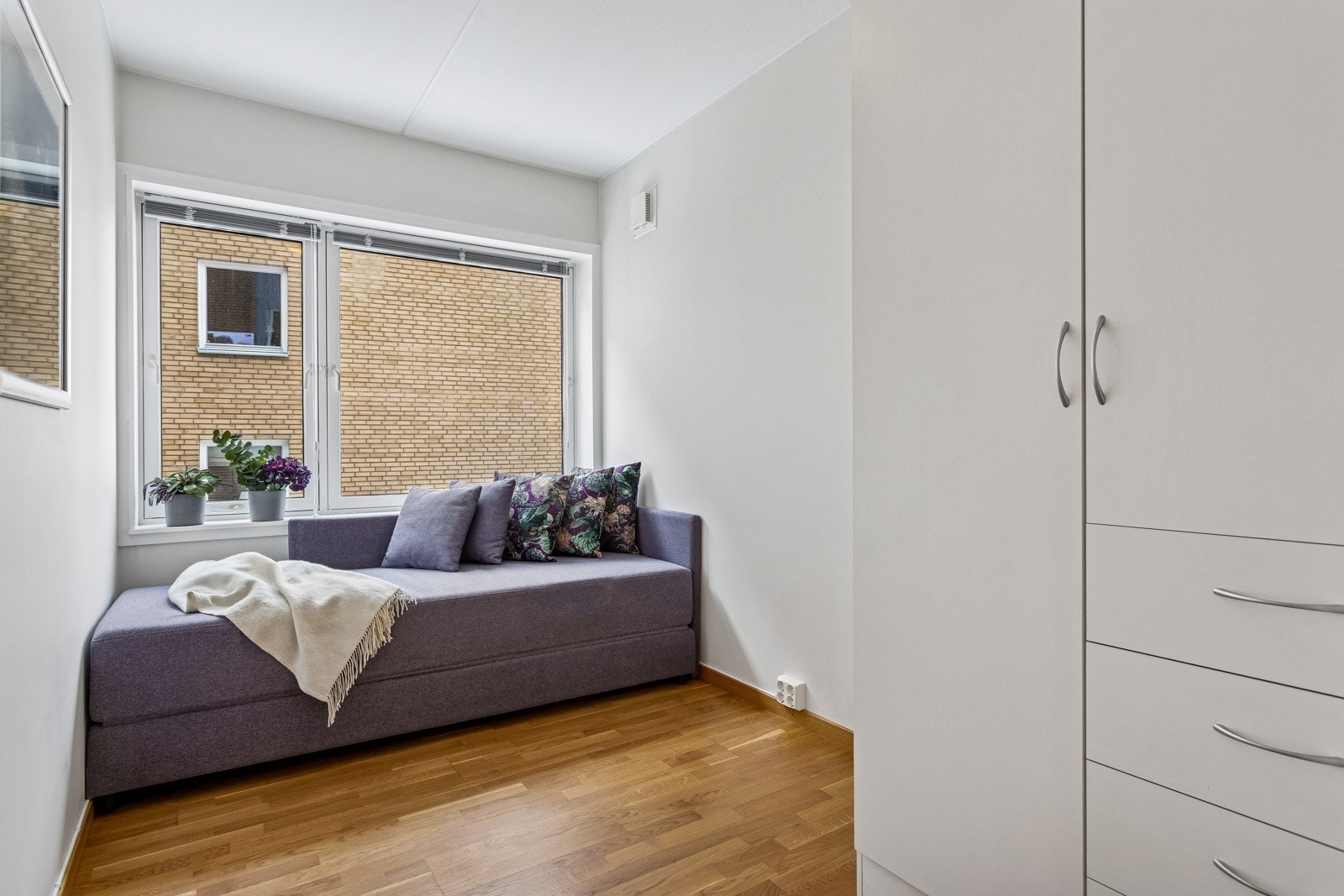 Soverom 2 egner seg godt som gjesterom, barnerom eller kontor. Galleribilde