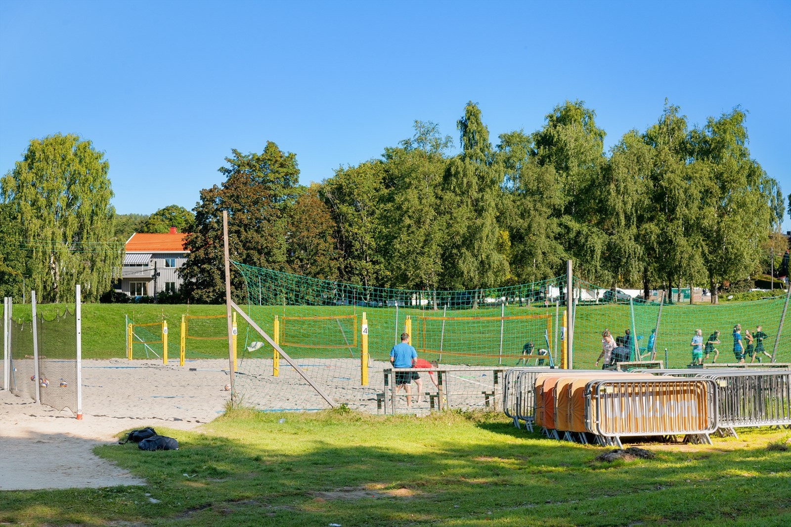 Voldsløkka byr på volleyballbaner, store grøntarealer, fotballbaner og masse mer! Galleribilde