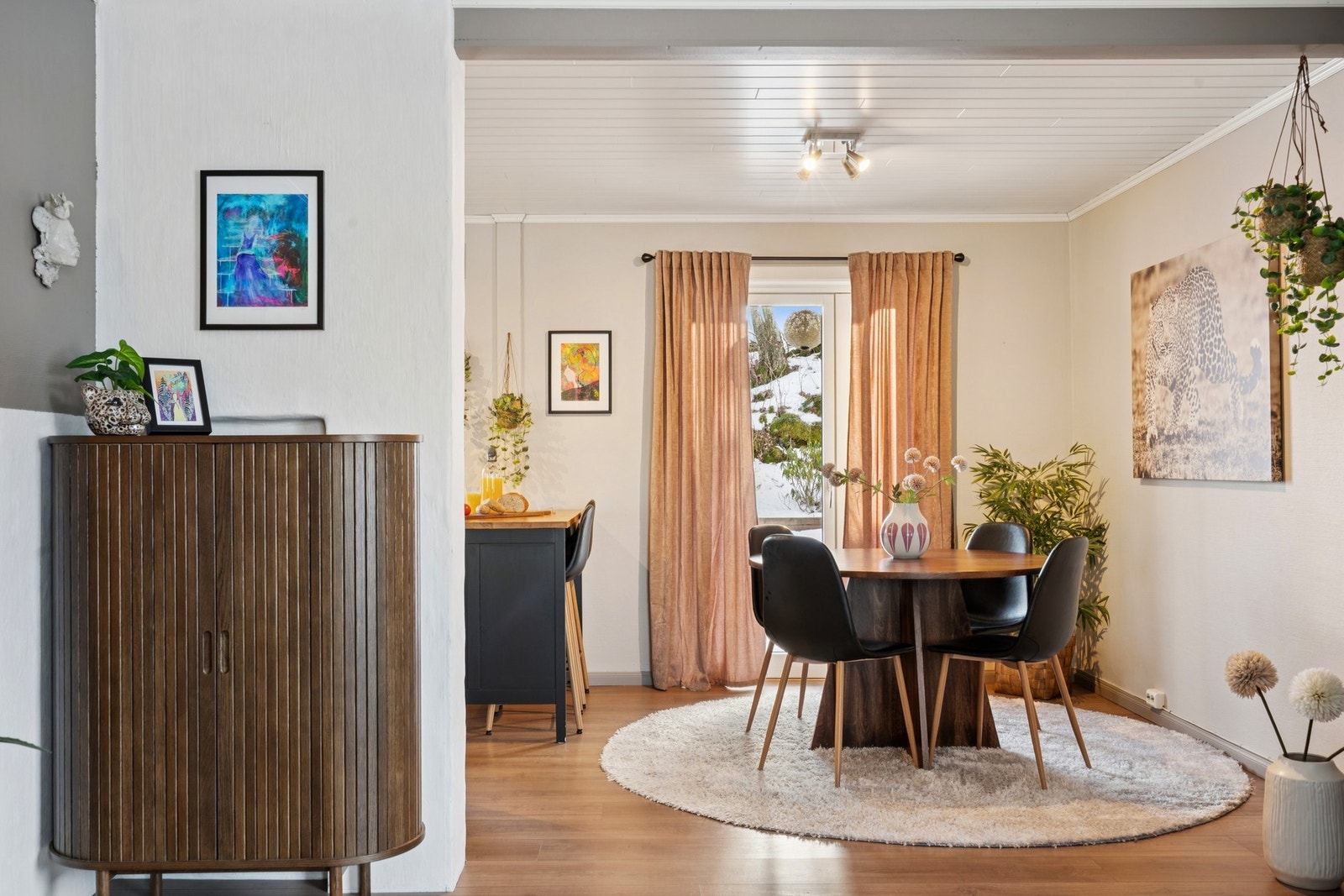 Kjøkken og stue Galleribilde