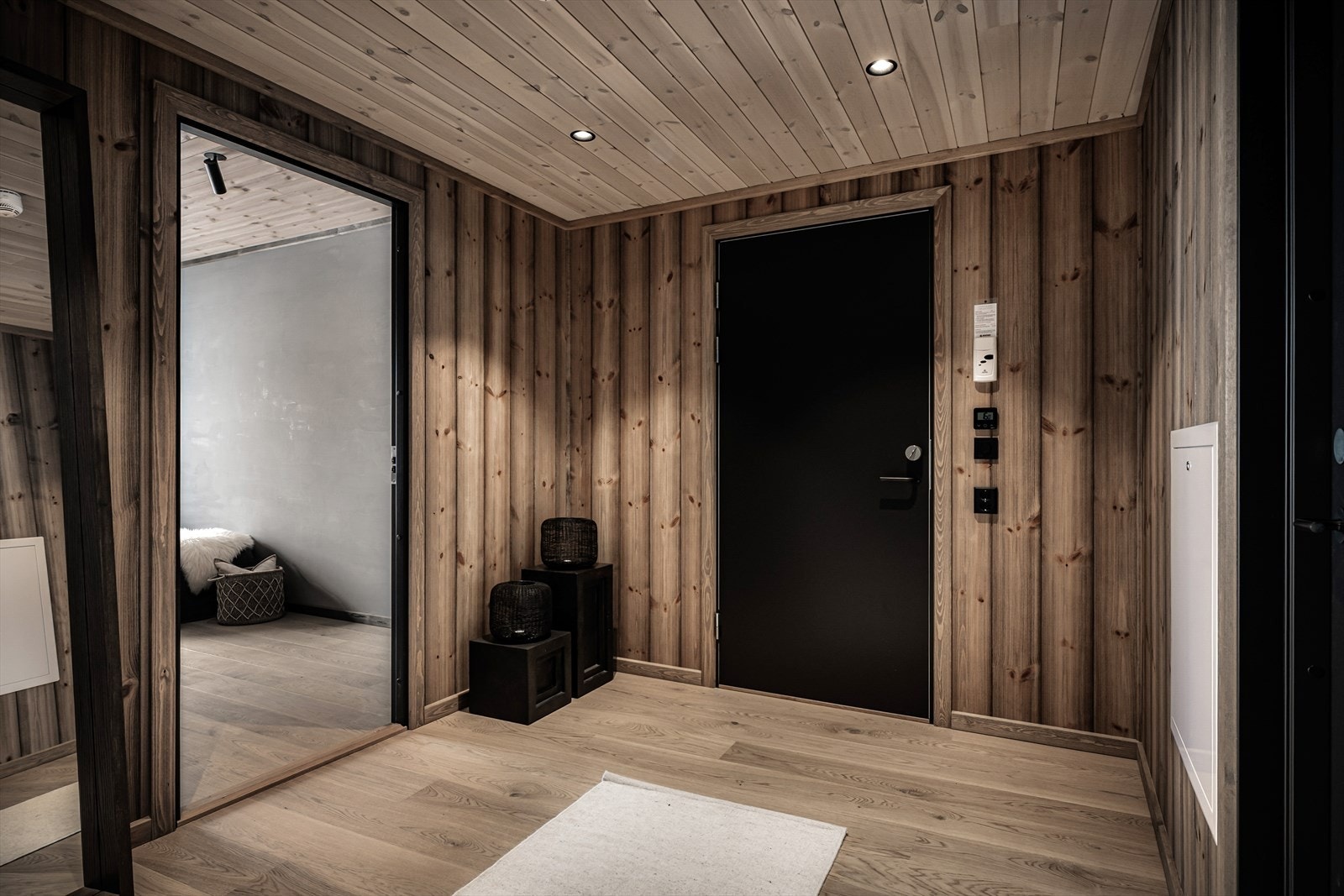 Velkommen inn til denne romslige gangen med god plass til garderobe Galleribilde